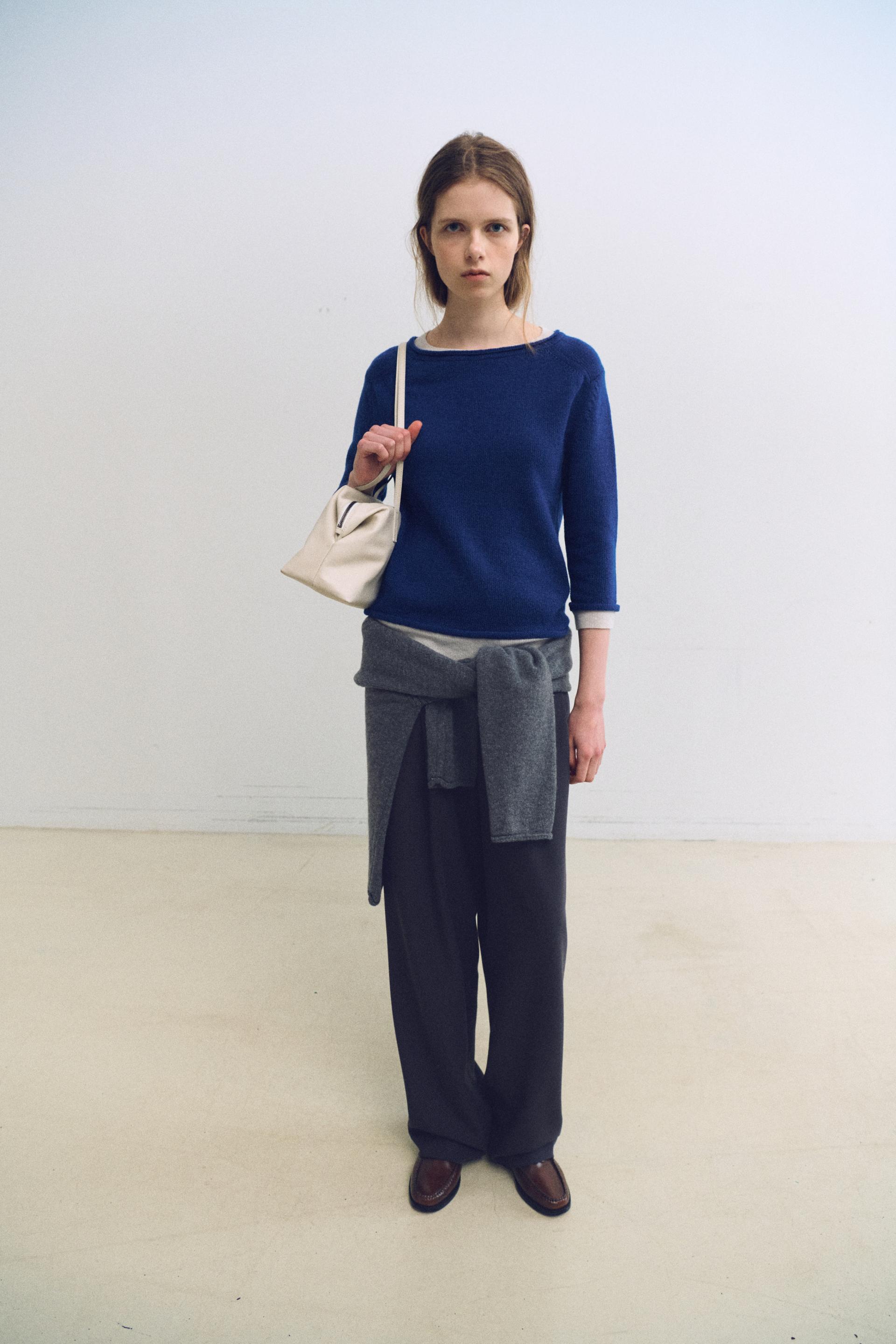 tuck ease slacks (charcoal)