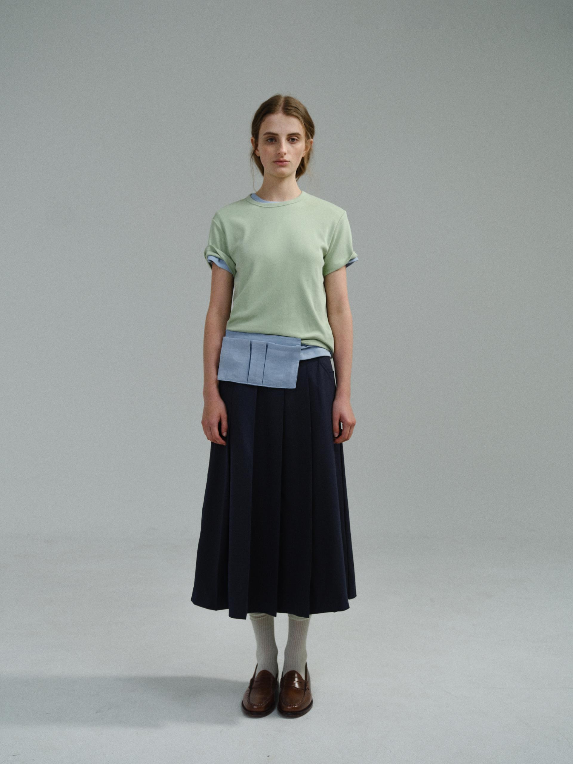 core t-shirt (sage green)