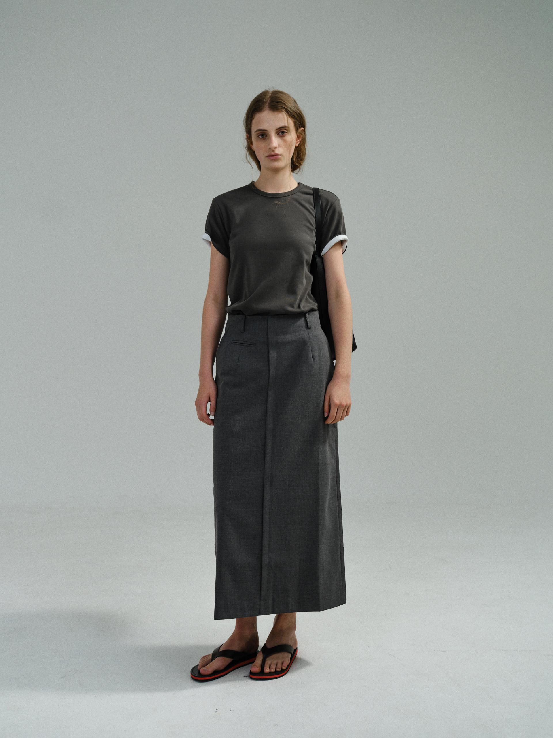 core t-shirt (charcoal)