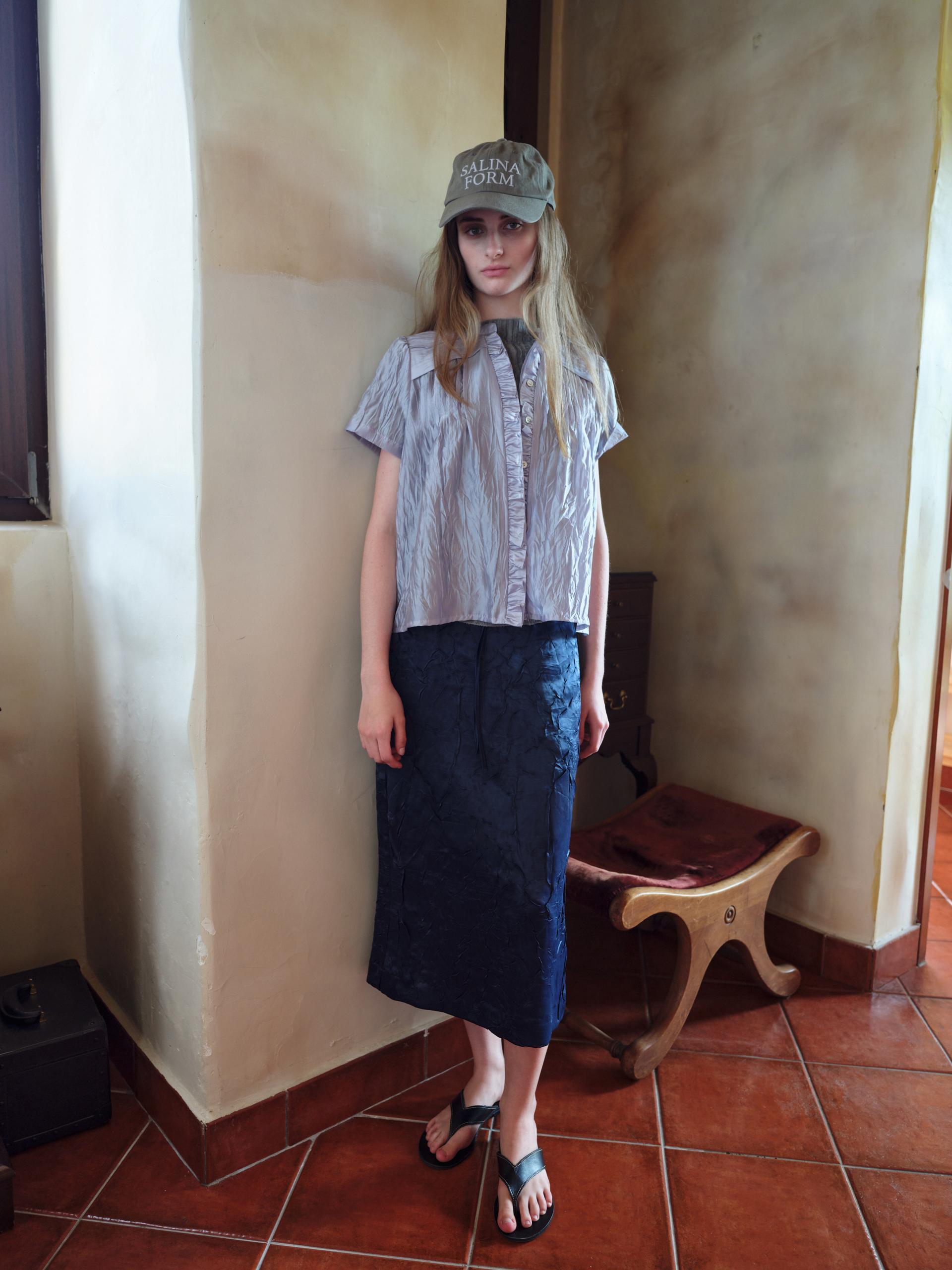 putty satin skirt (navy)
