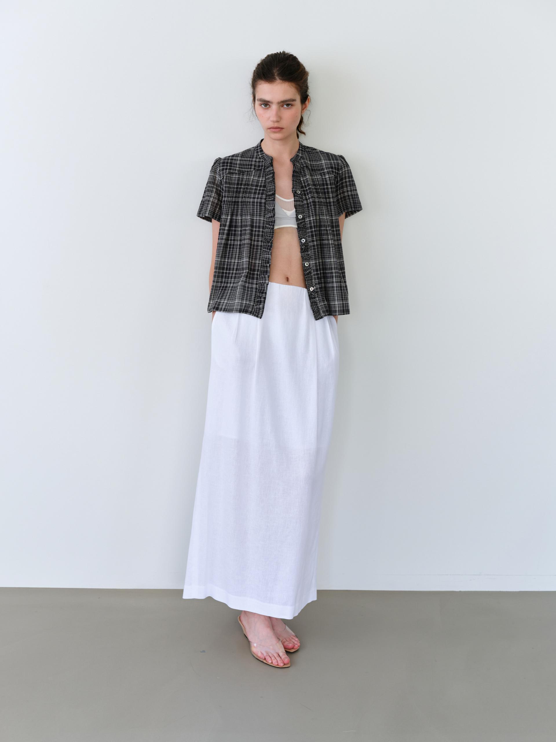 tuck maxi skirt (white)