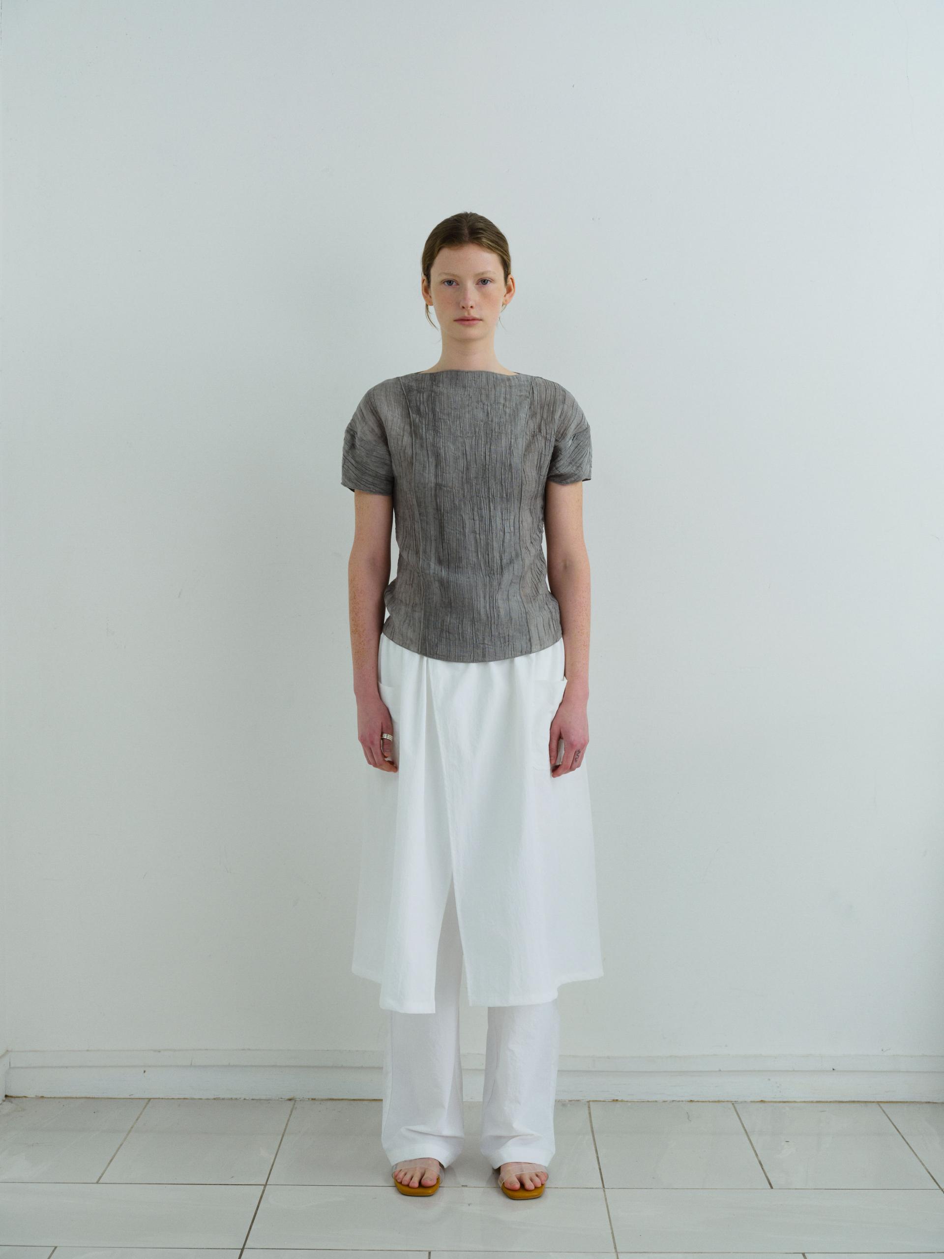 [4차 재입고 7/10 순차배송] pleats seam half blouse (grey)