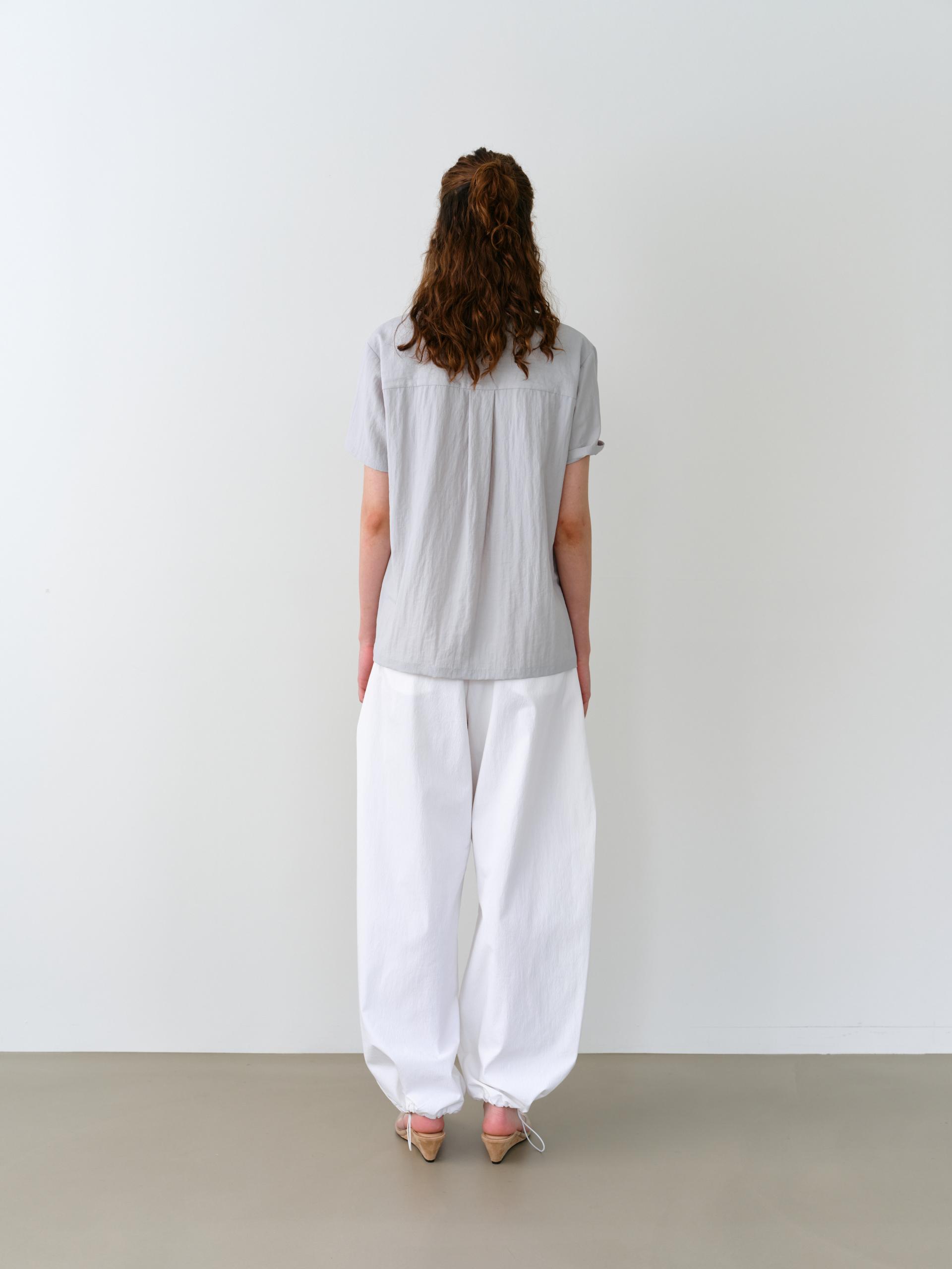 overlap half shirt (dusty sky)