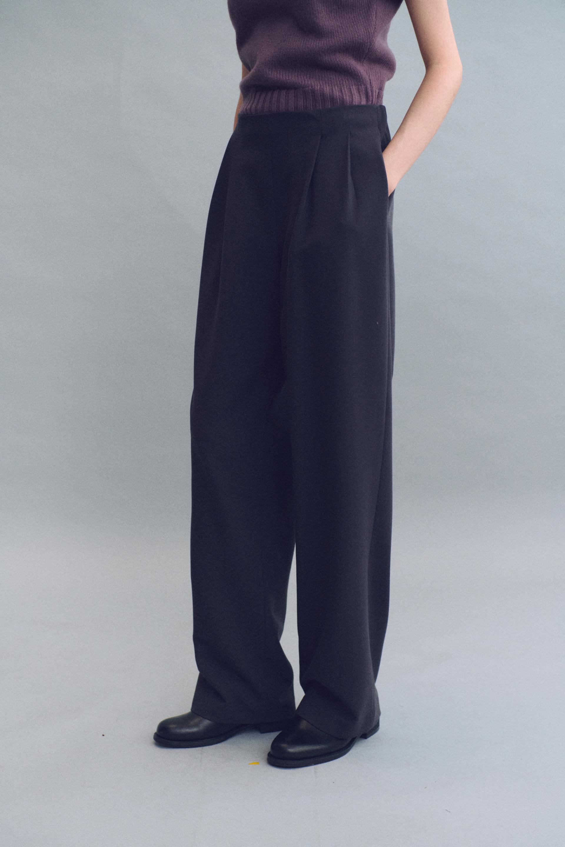 tuck ease slacks (charcoal)