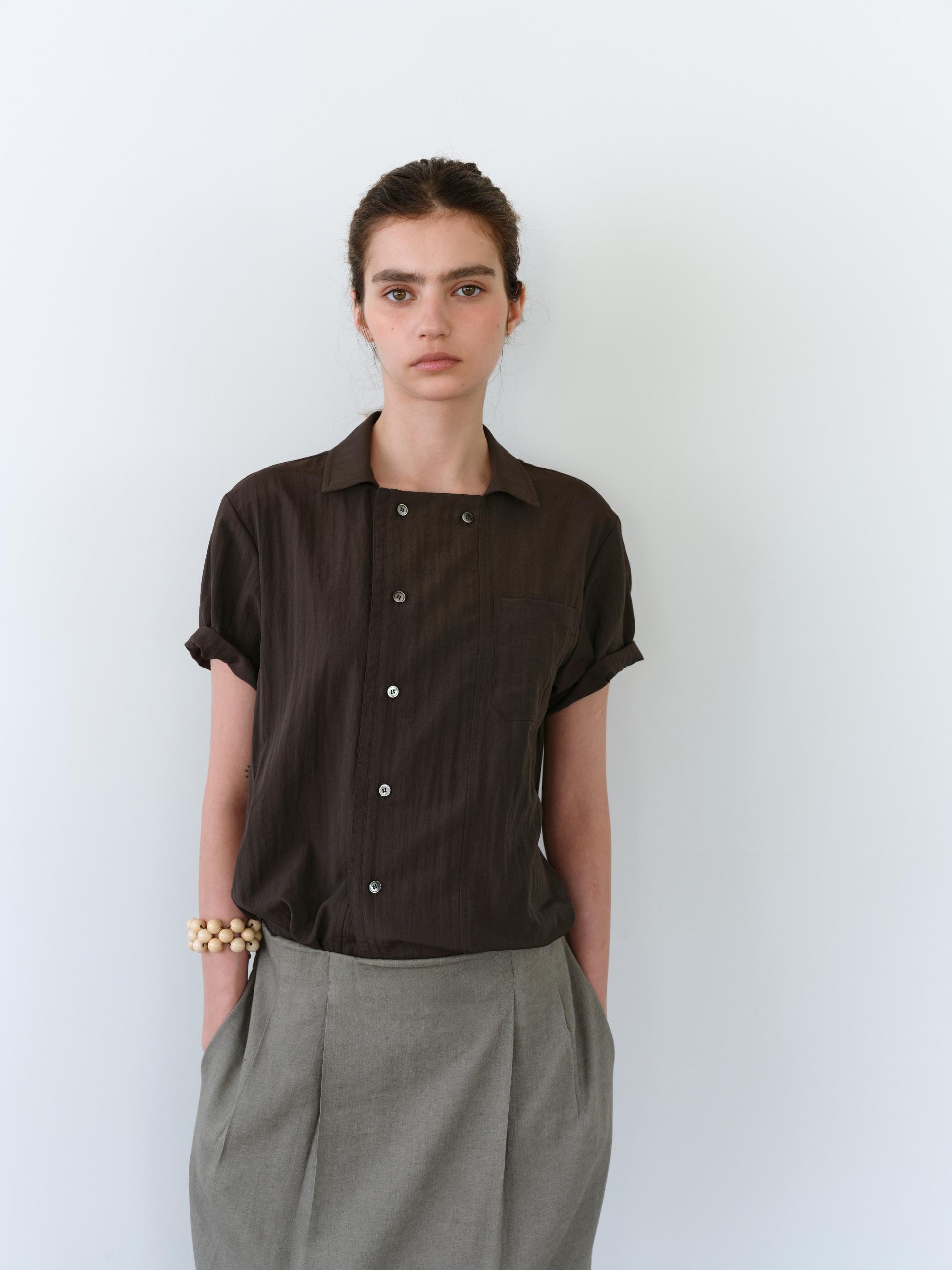 overlap half shirt (brown)