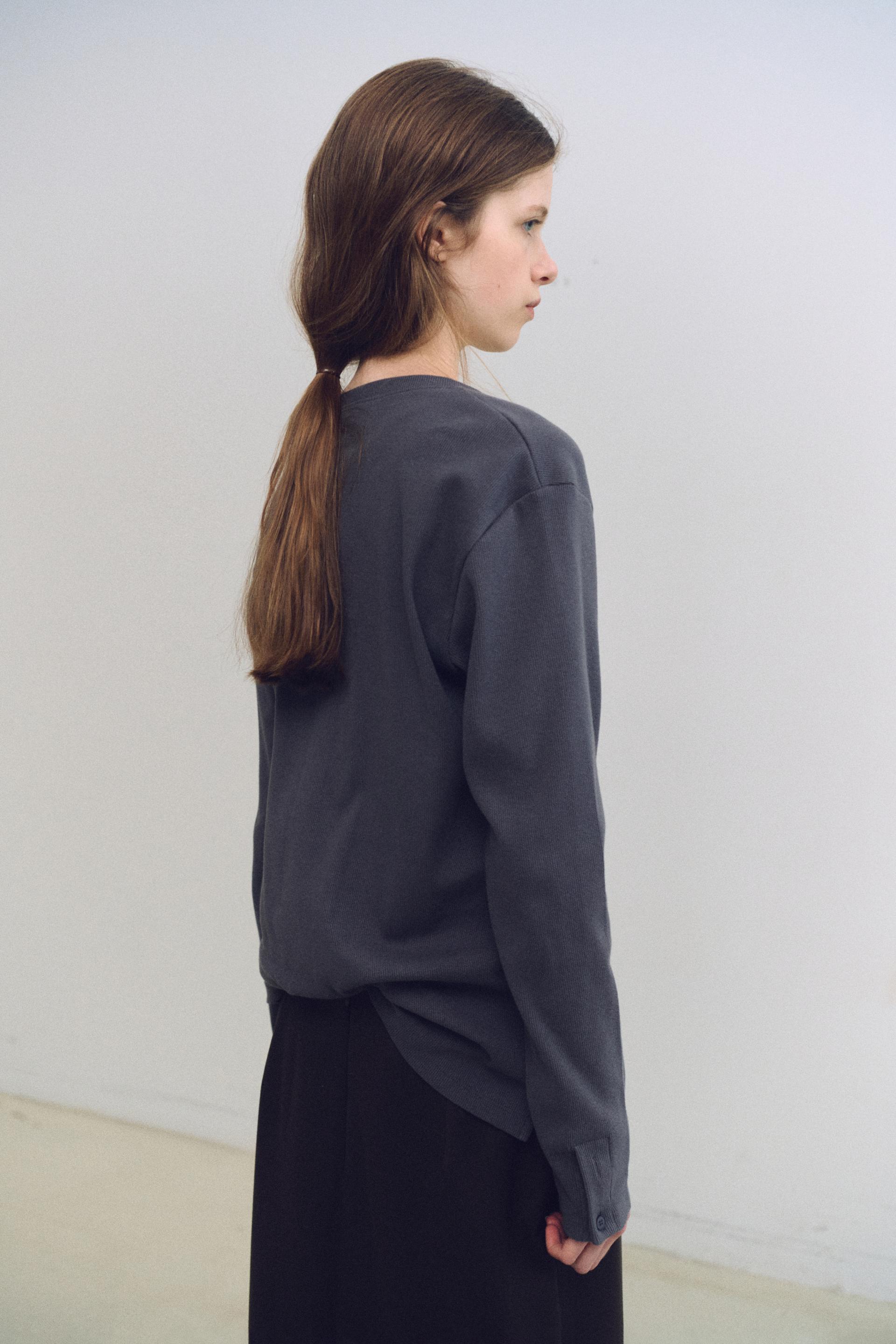 alter deep henley t-shirt (charcoal)