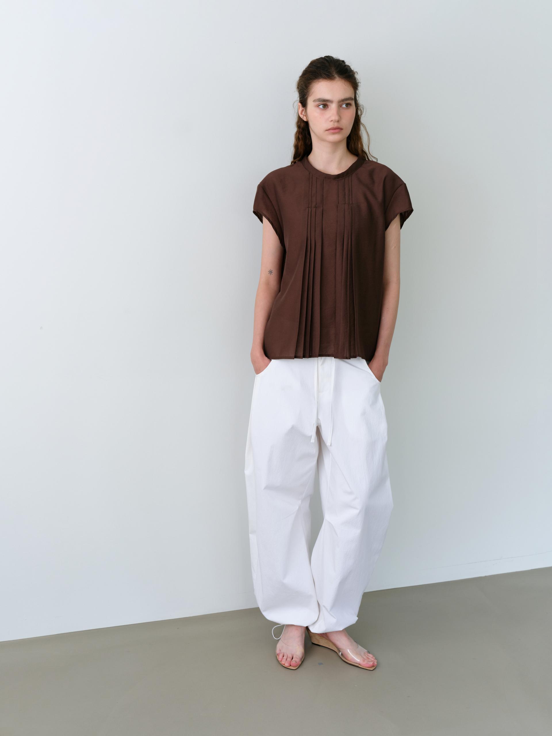 veil pleats blouse (brown)