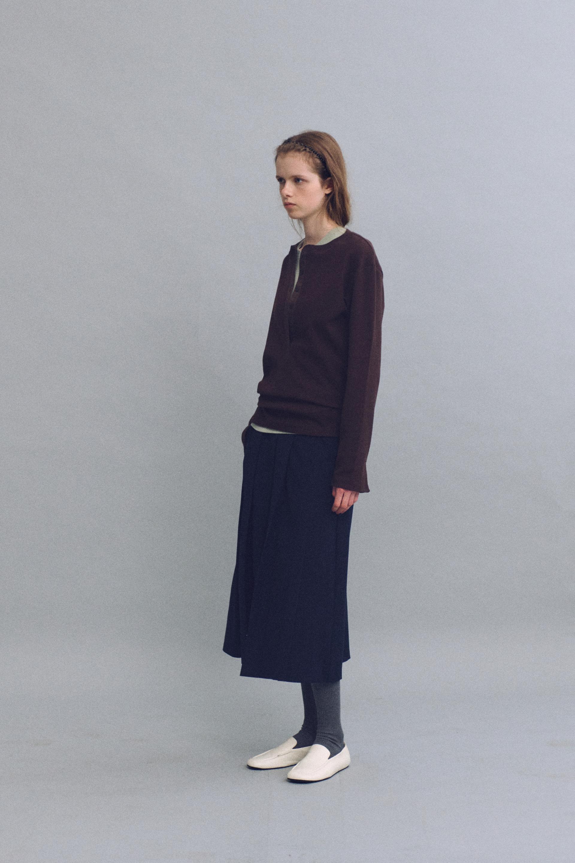 alter deep henley t-shirt (brown)