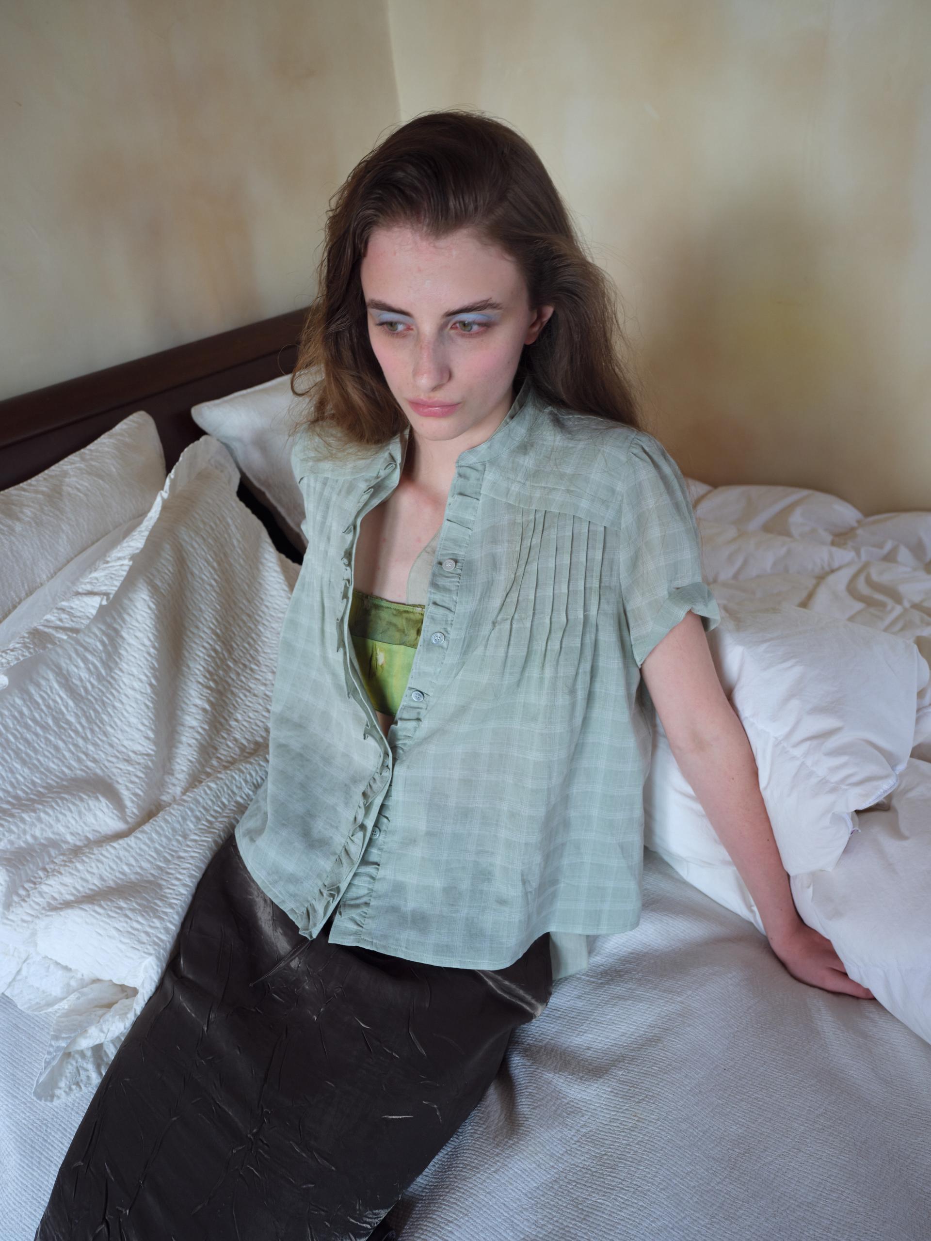 frill pintuck blouse (mint check)
