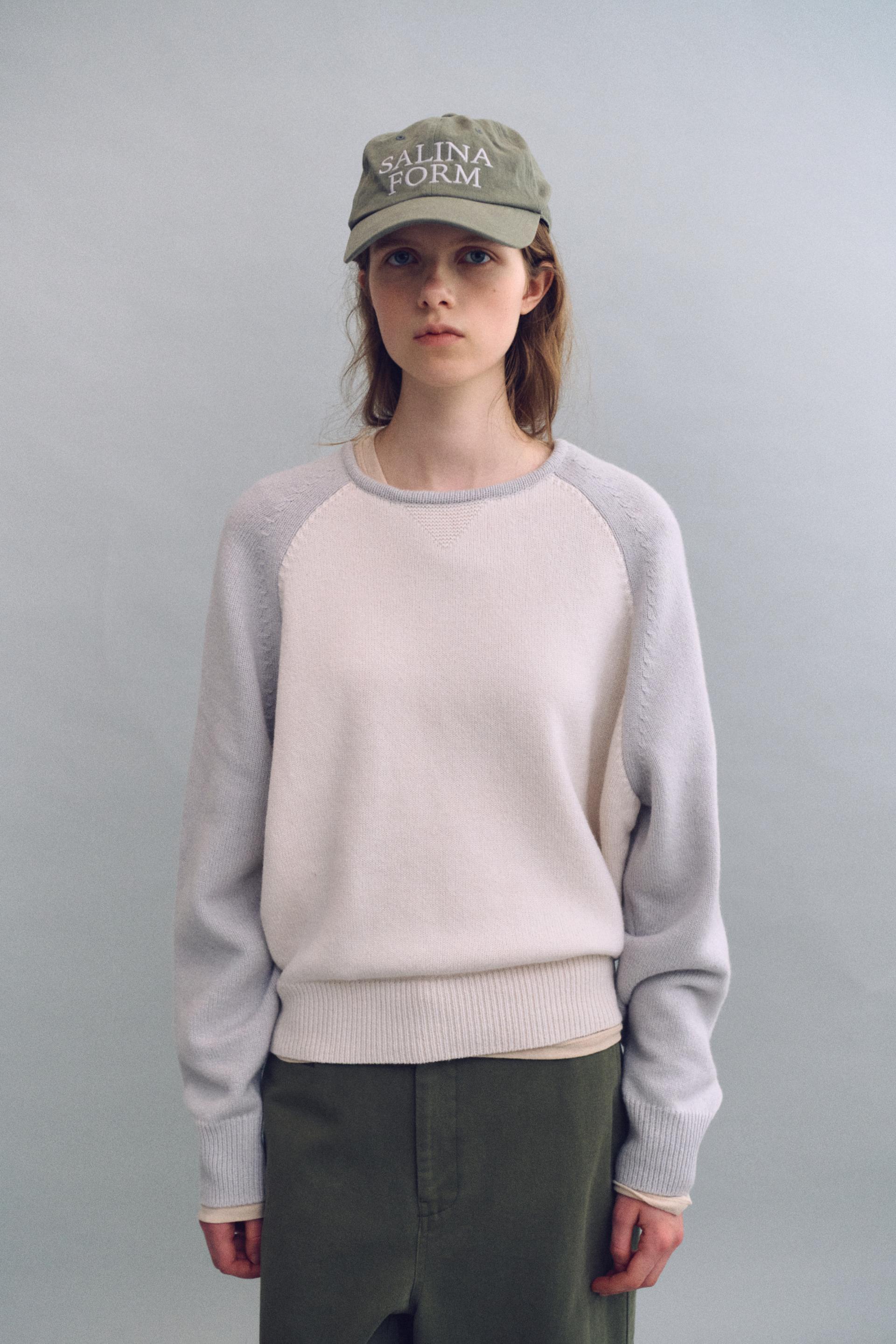 tone raglan knit (sky grey)