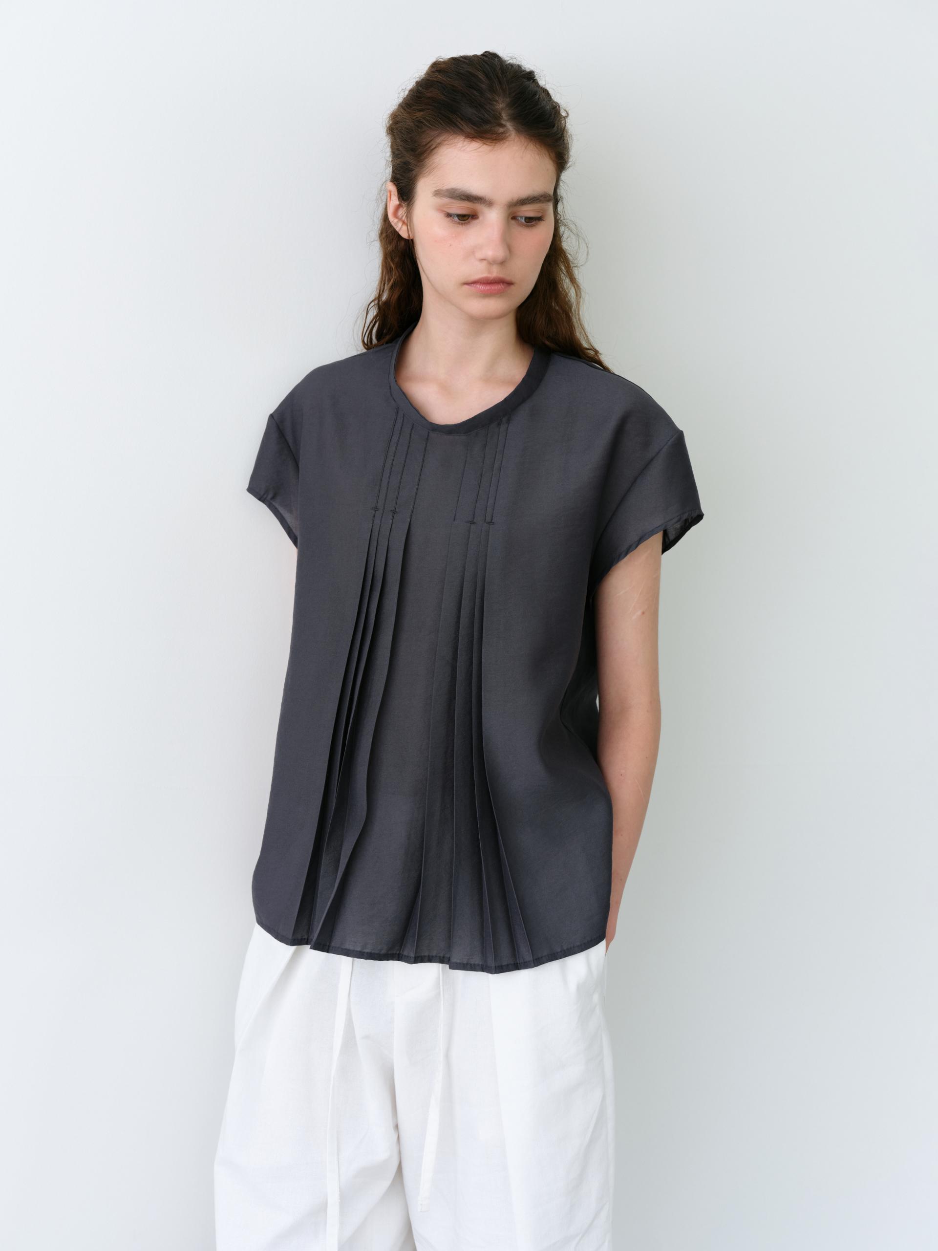[2차 재입고] veil pleats blouse (charcoal)