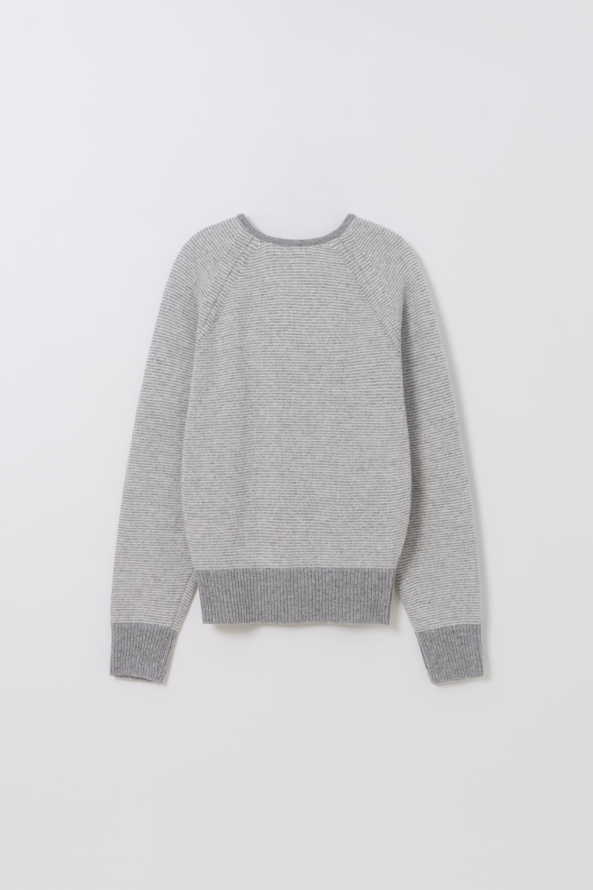 [2차 재입고] pipe v-neck knit (stripe light grey)