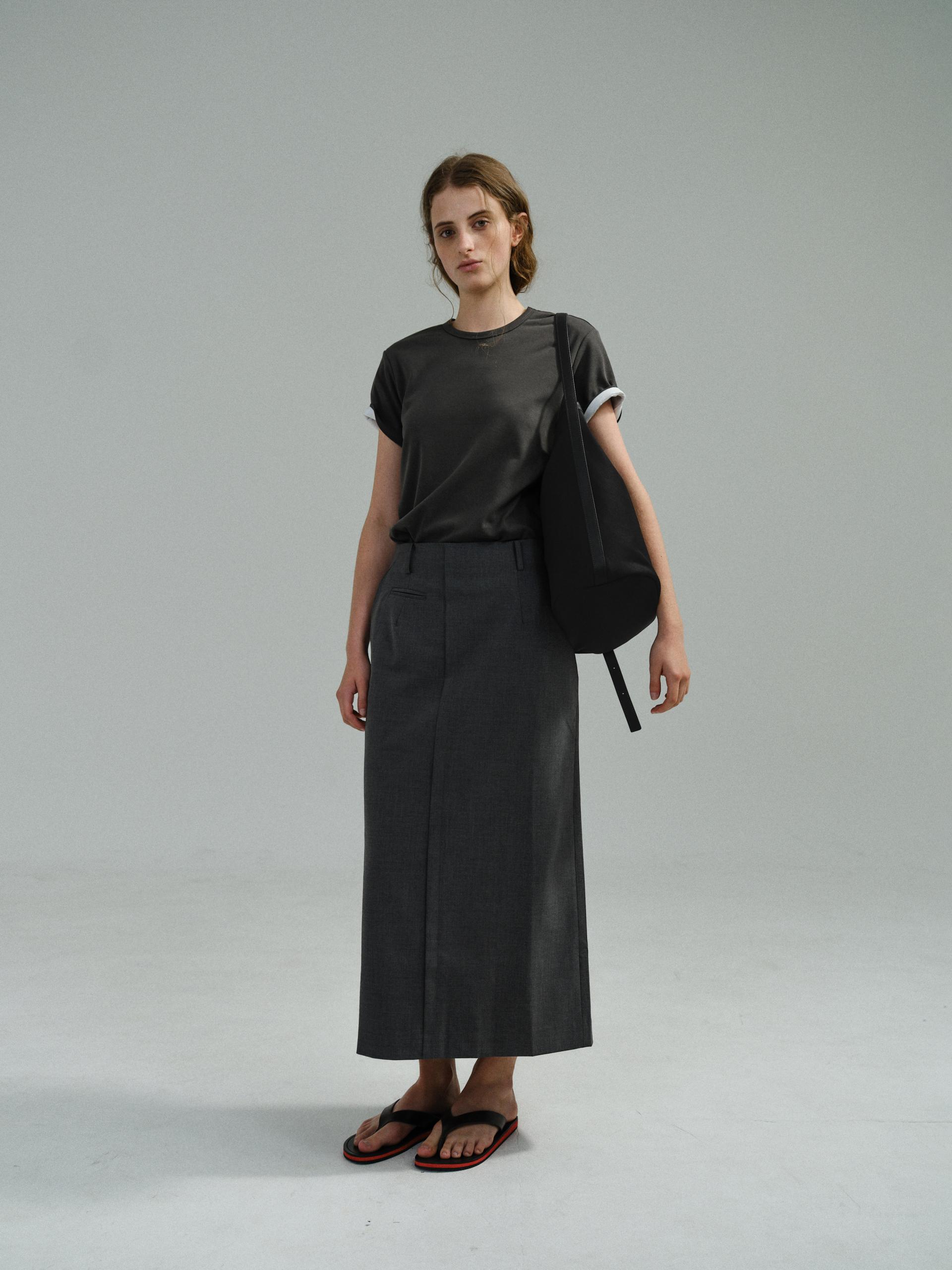 core t-shirt (charcoal)