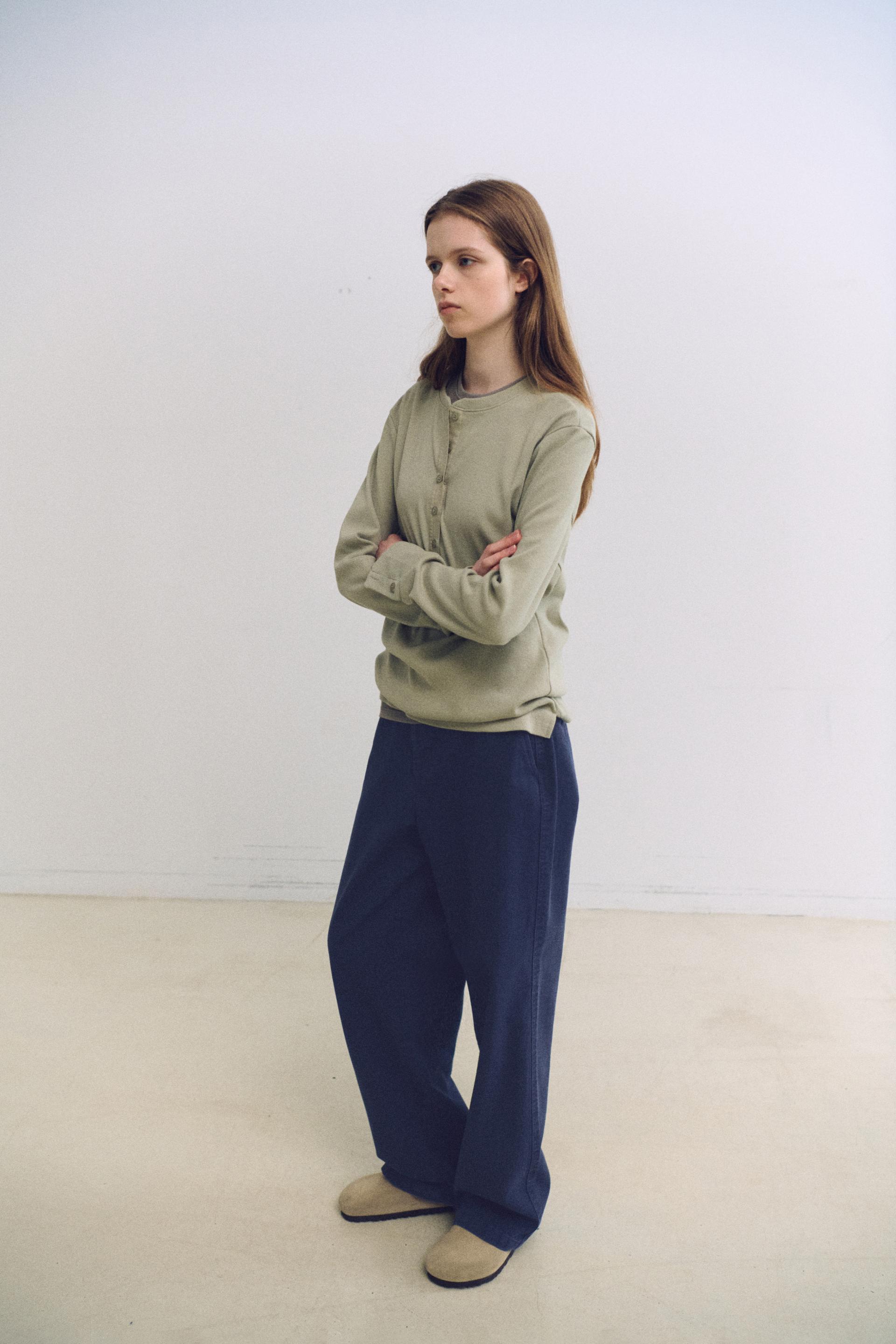alter deep henley t-shirt (dusty mint)