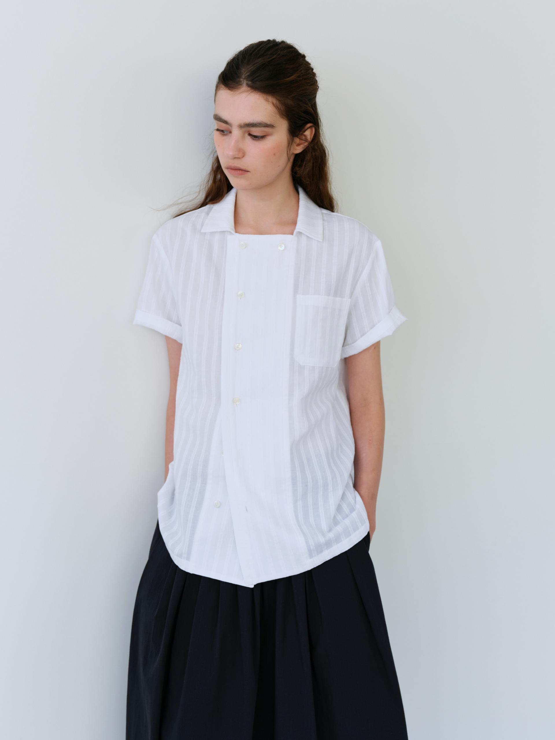 overlap half shirt (white stripe)