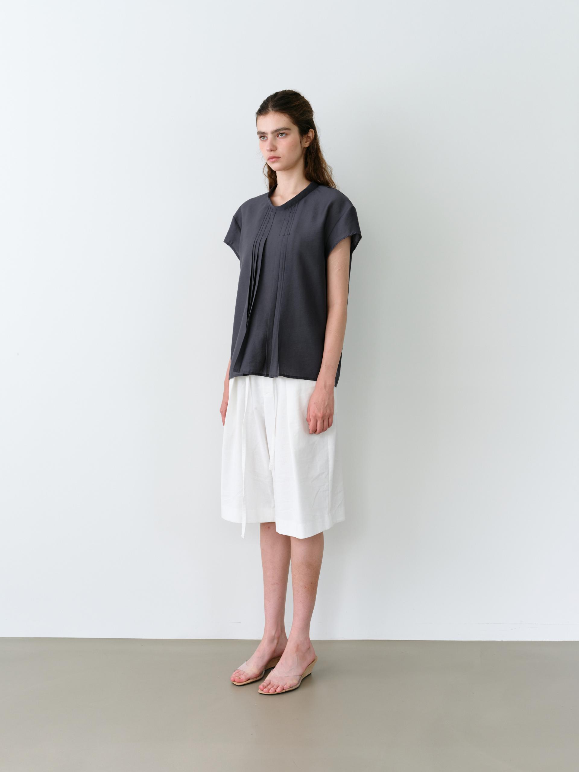 [2차 재입고] veil pleats blouse (charcoal)