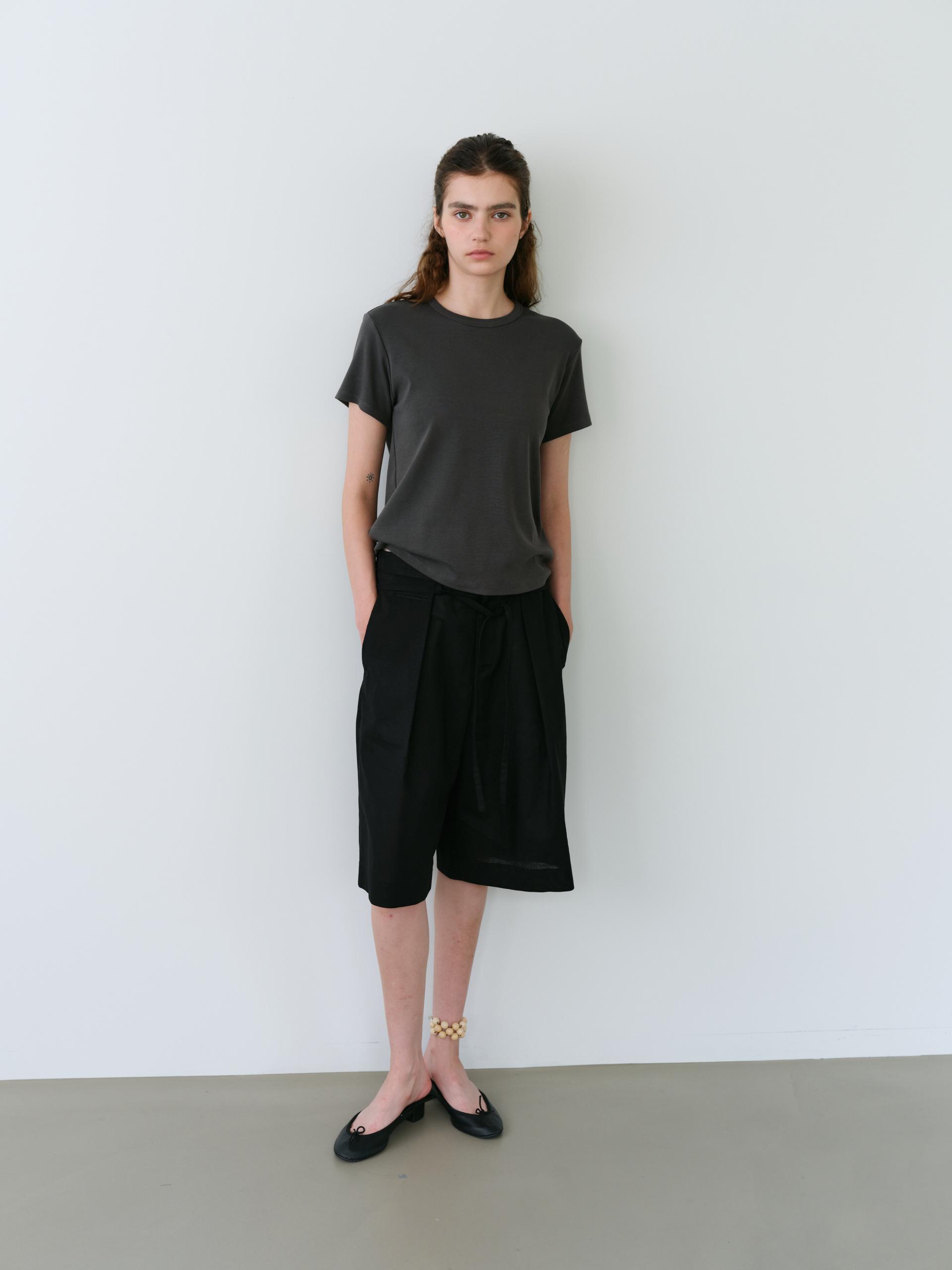 core t-shirt (charcoal)