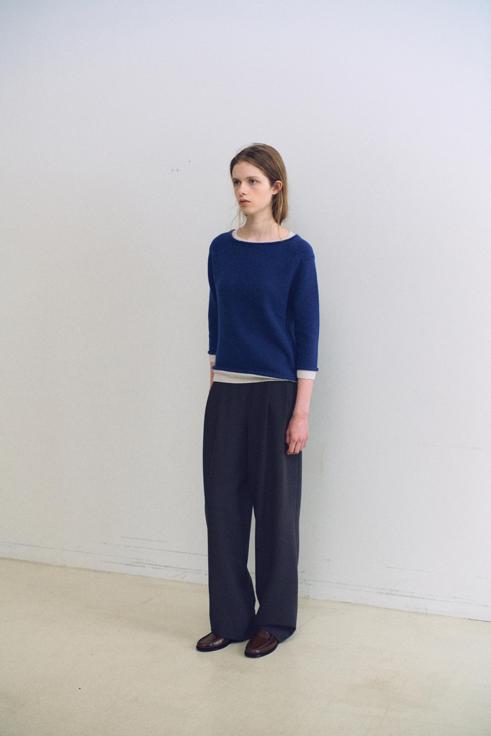 layered roll knit (blue)
