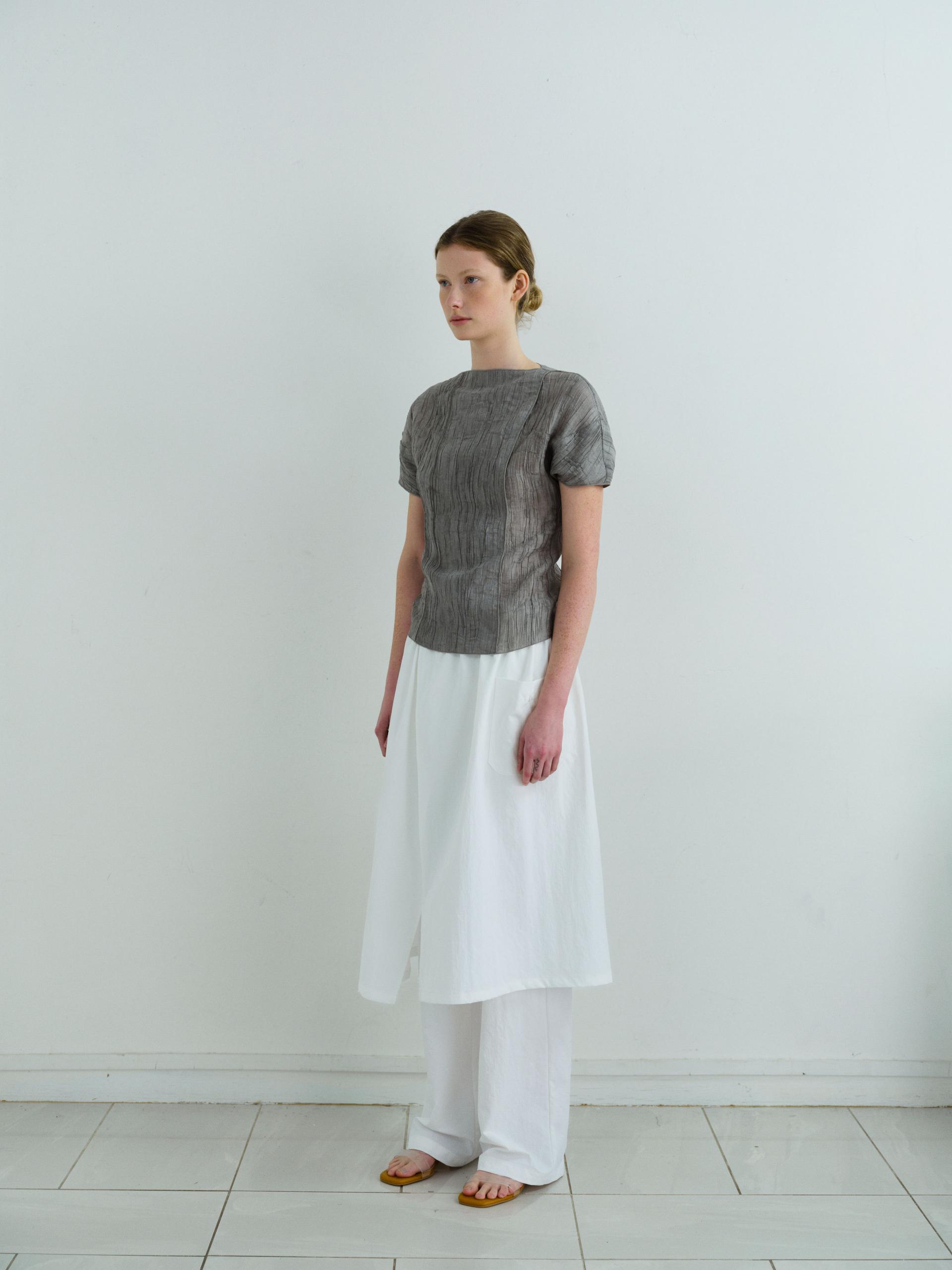 [4차 재입고 7/10 순차배송] pleats seam half blouse (grey)