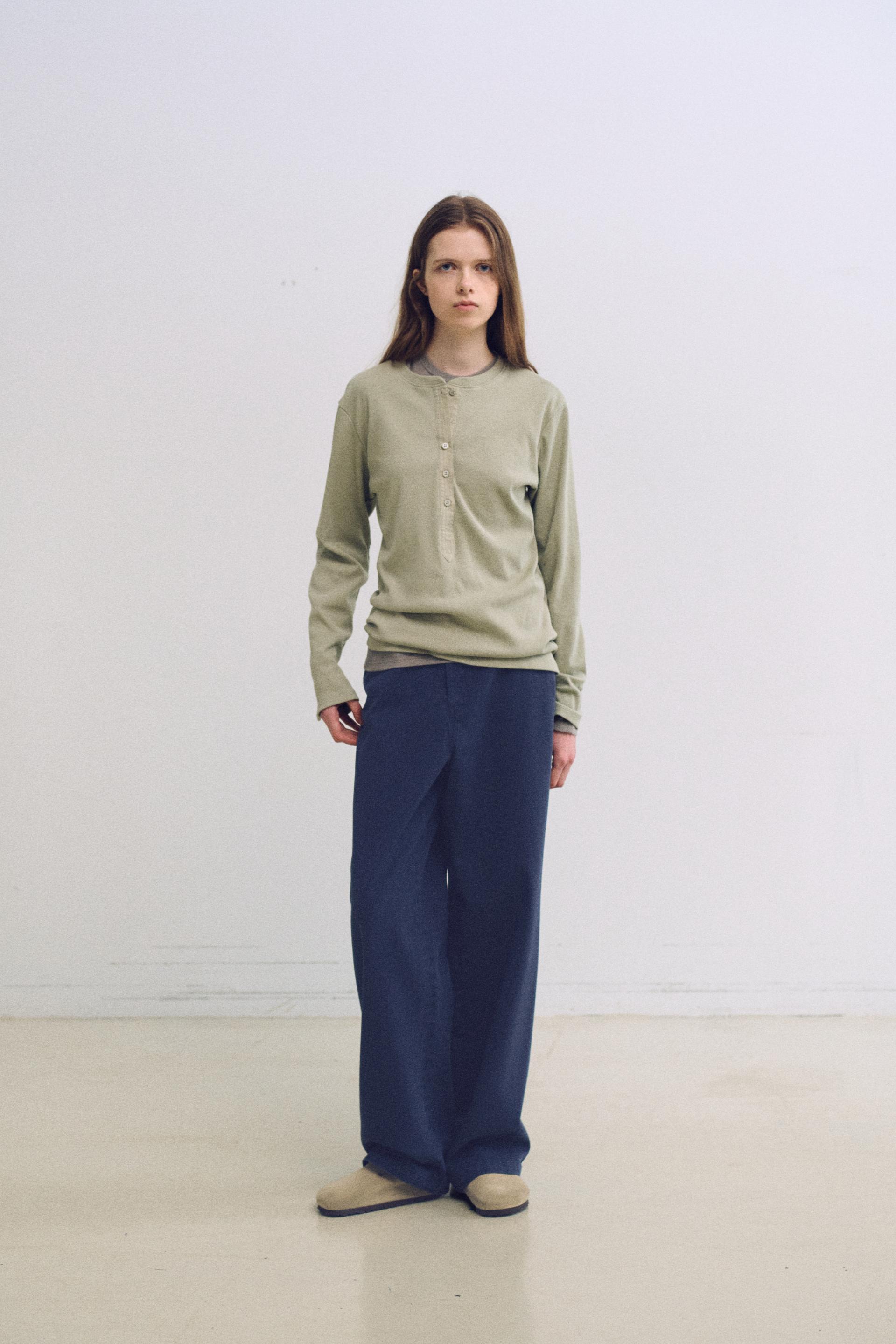 alter deep henley t-shirt (dusty mint)