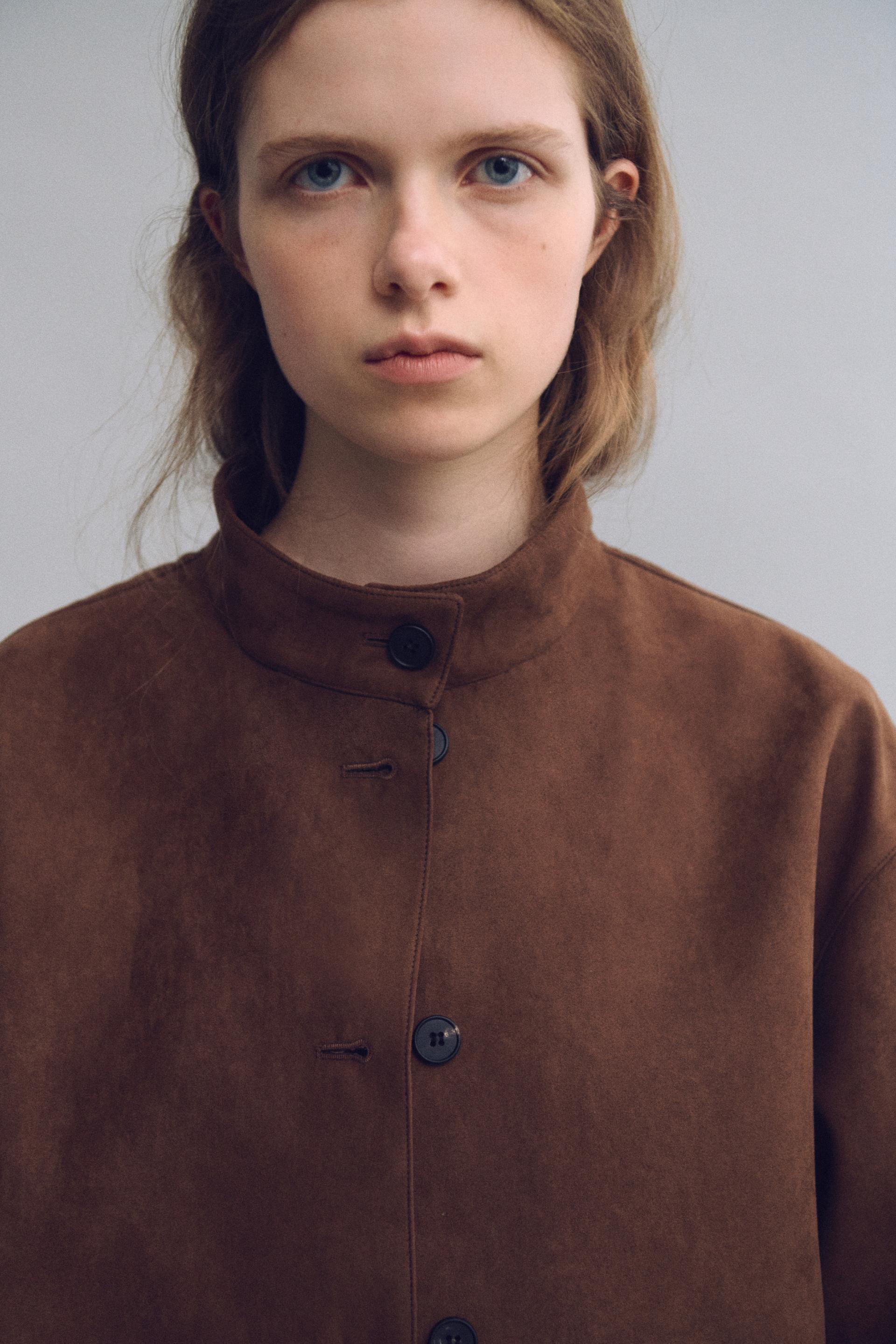 linear high neck jacket (suede brown)