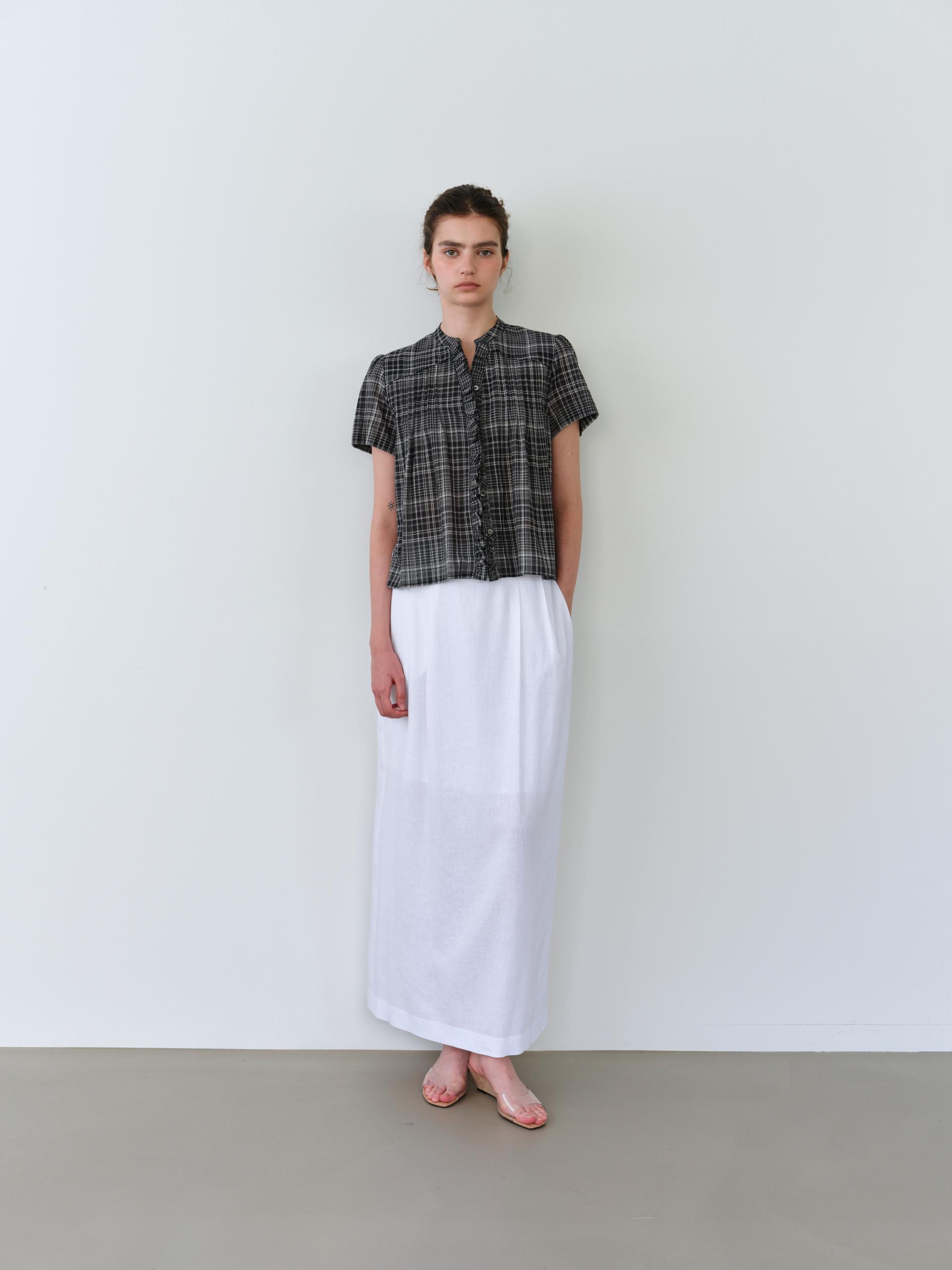 tuck maxi skirt (white)