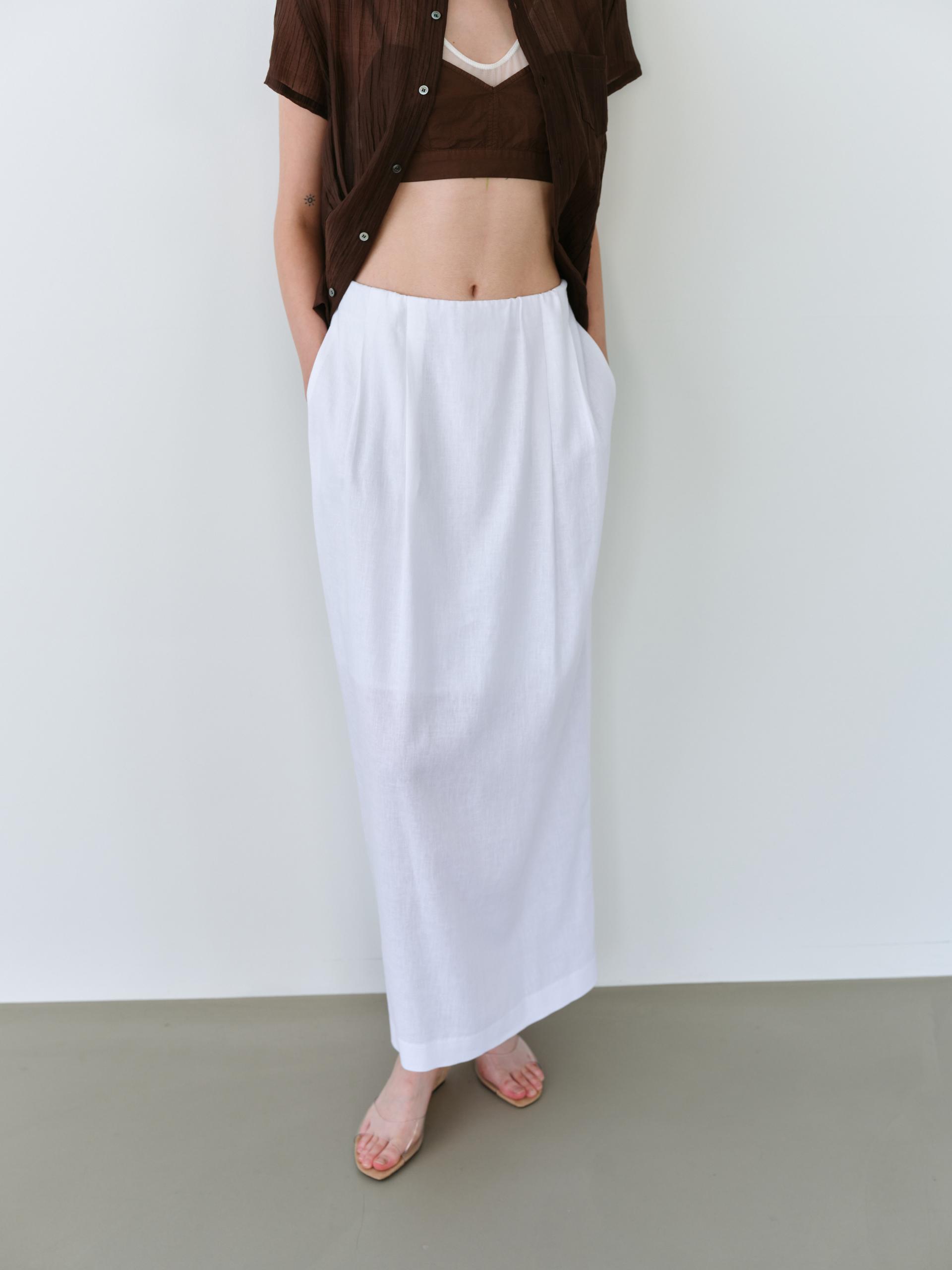 tuck maxi skirt (white)