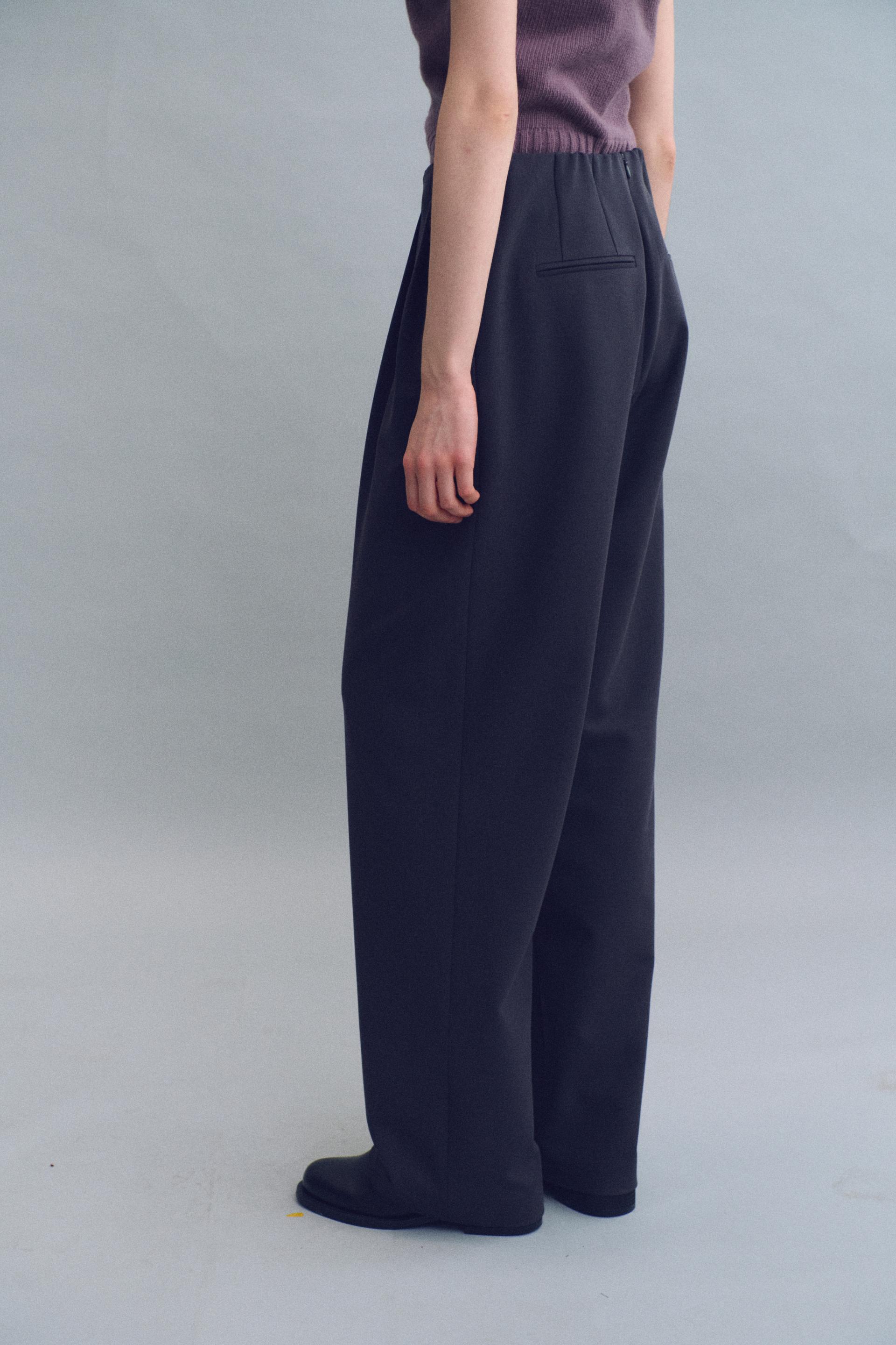 tuck ease slacks (charcoal)