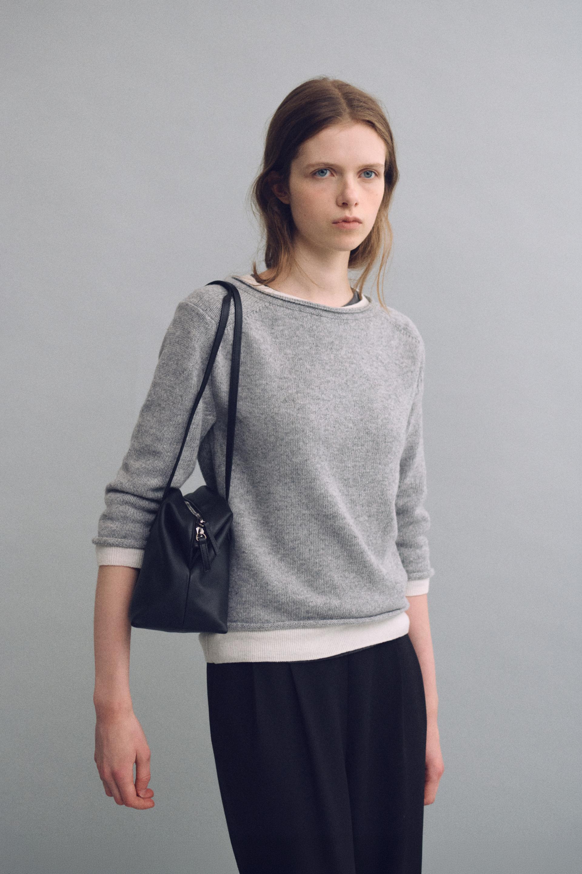layered roll knit (light grey)