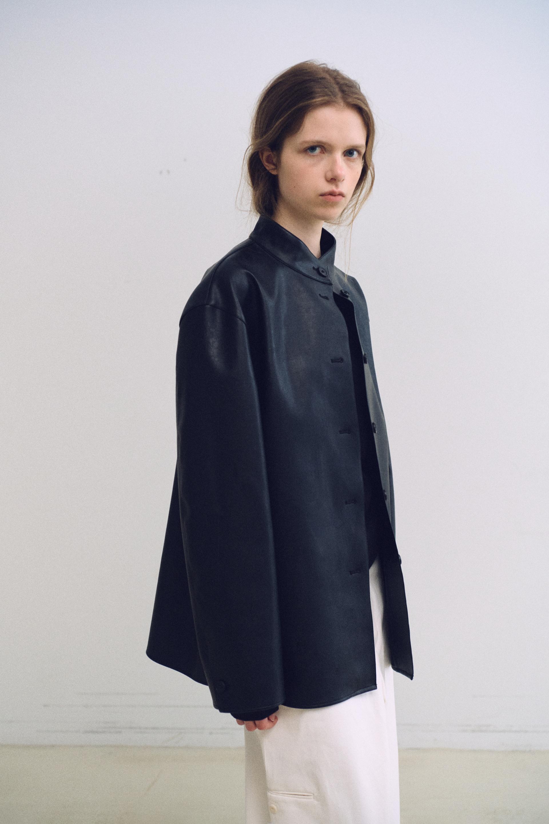 linear high neck jacket (leather black)