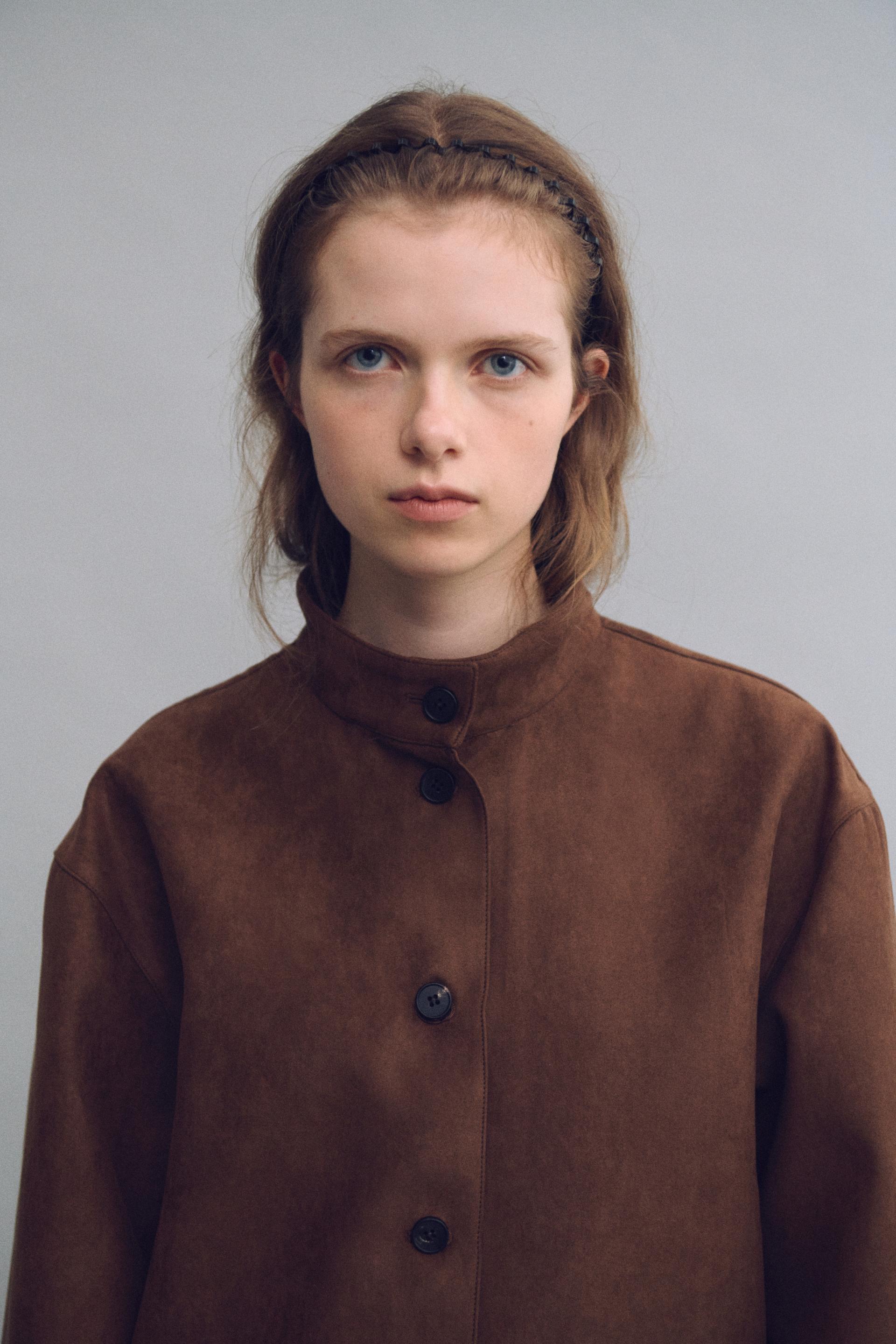 linear high neck jacket (suede brown)