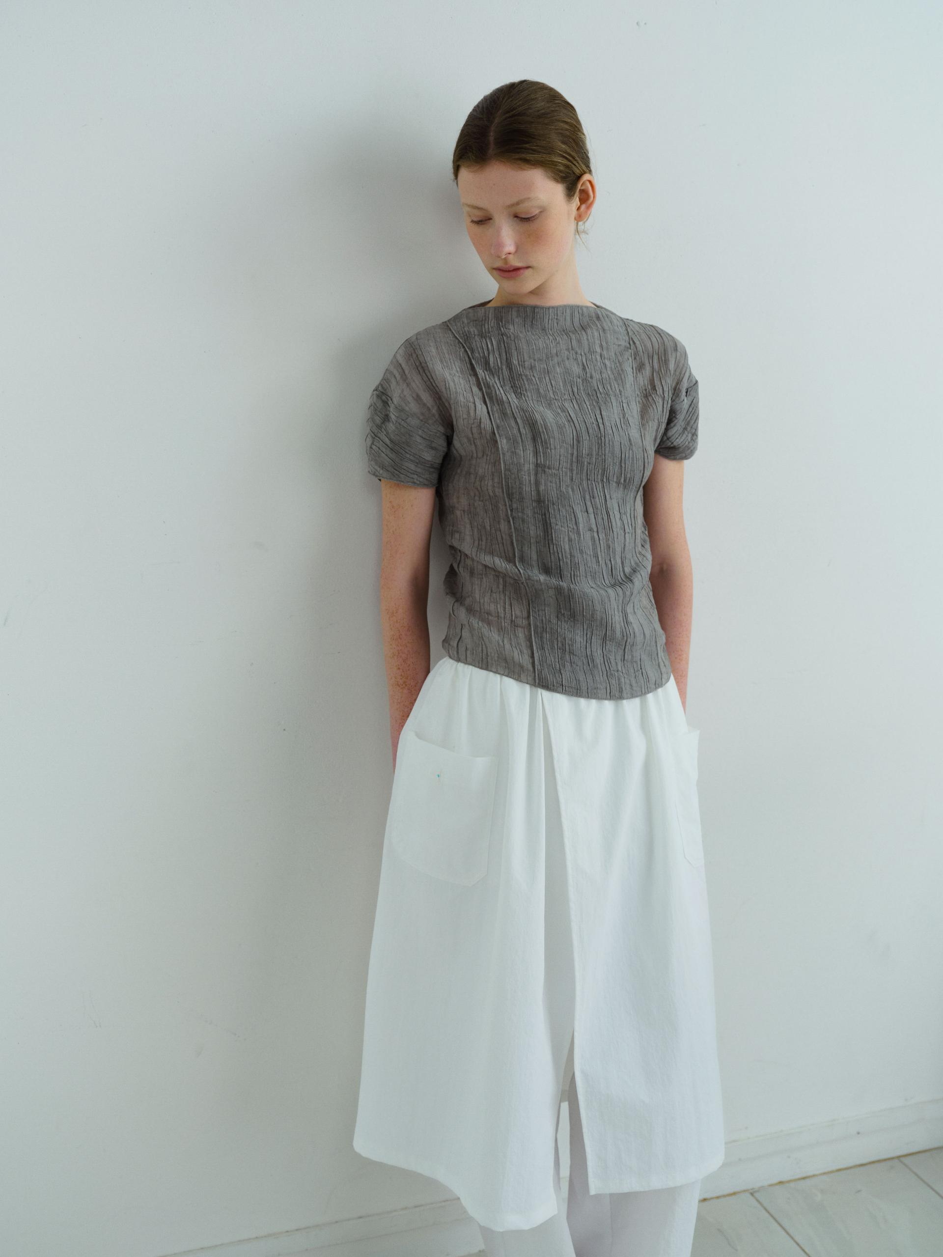 [4차 재입고 7/10 순차배송] pleats seam half blouse (grey)