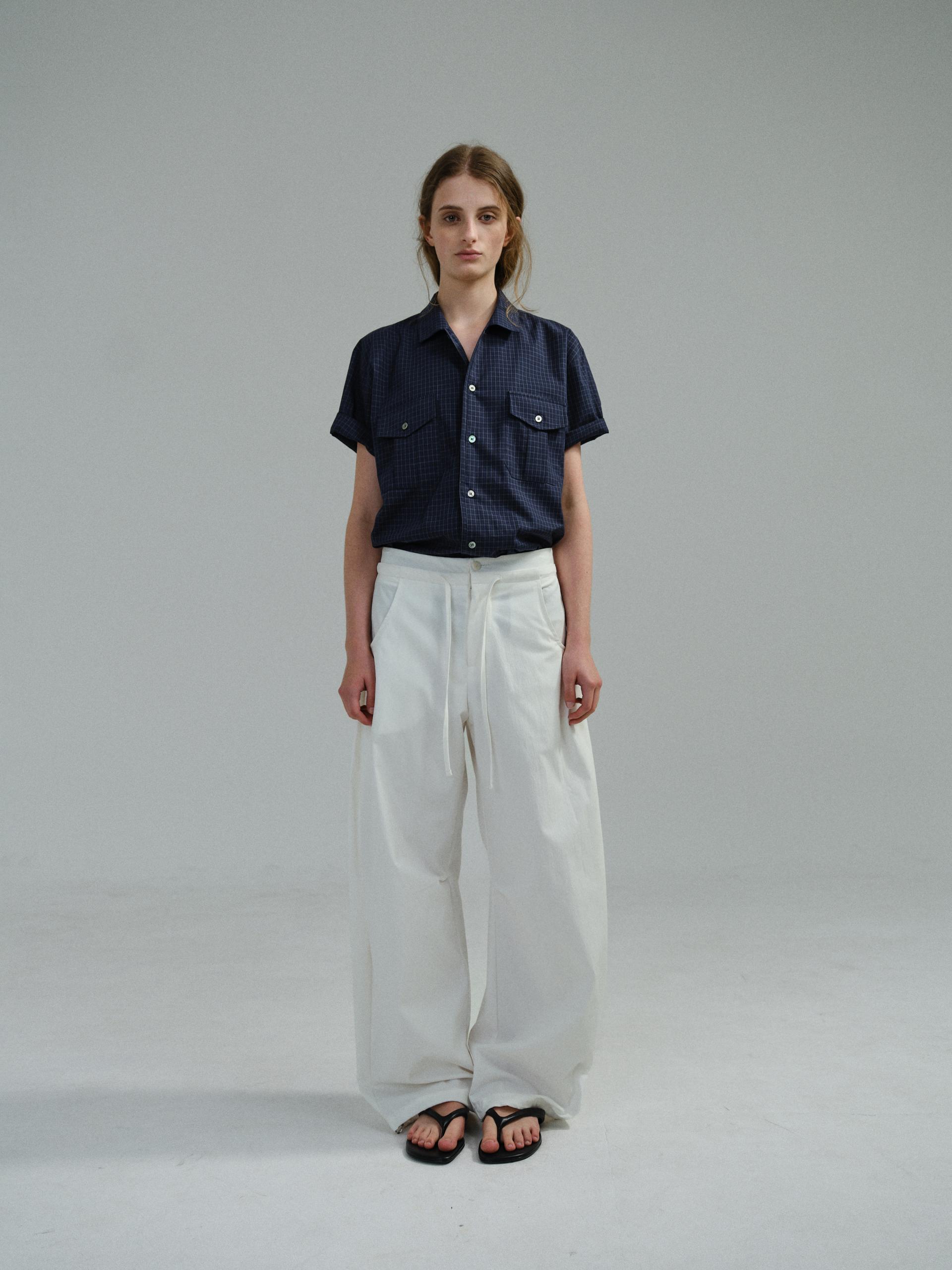 arc tuck pants (ivory)