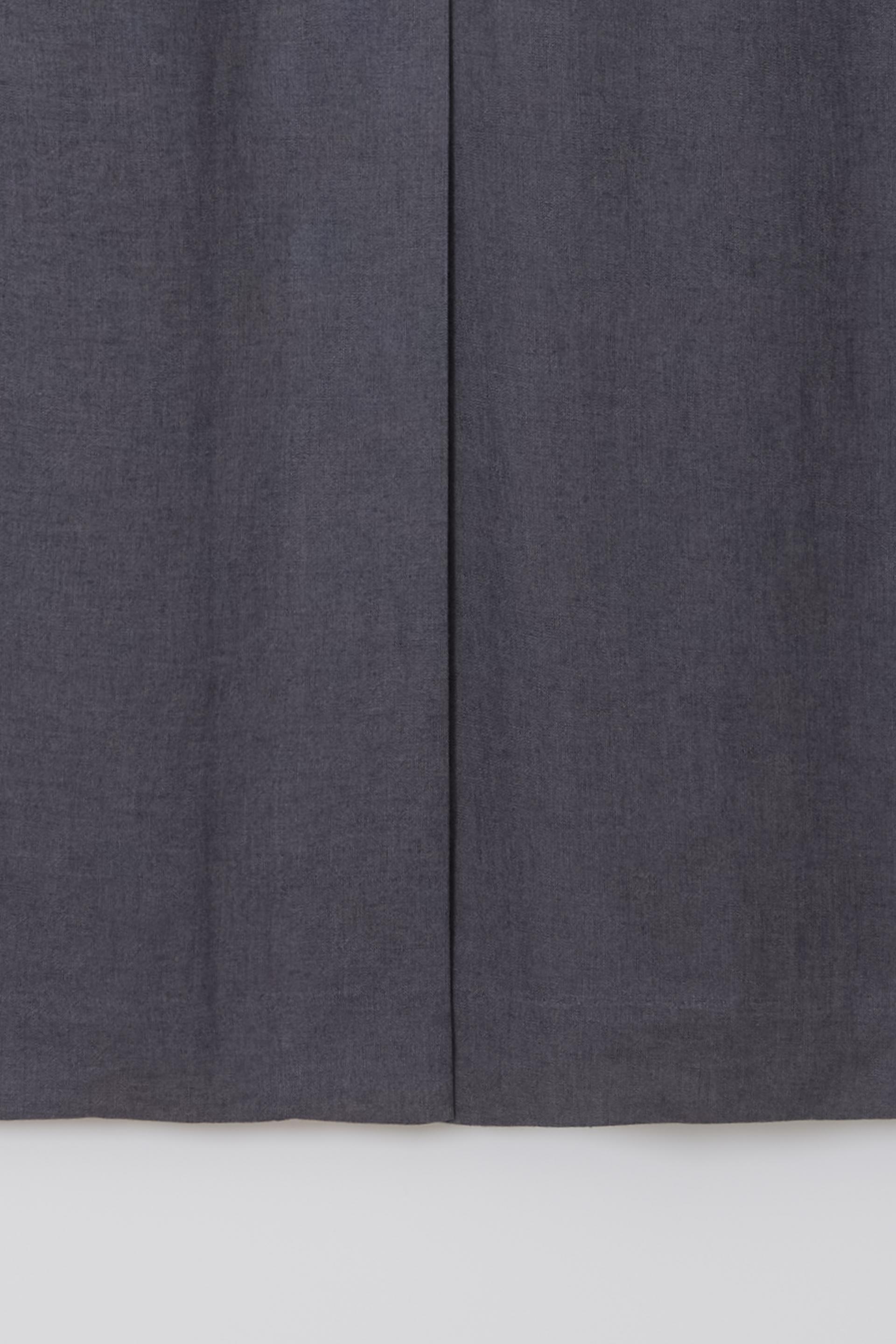 tuck maxi skirt (charcoal)