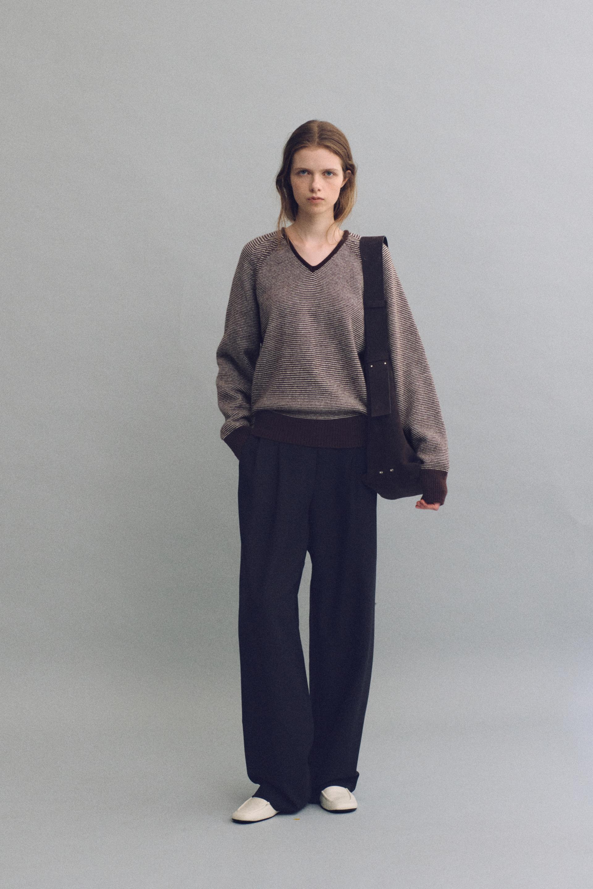 tuck ease slacks (black)