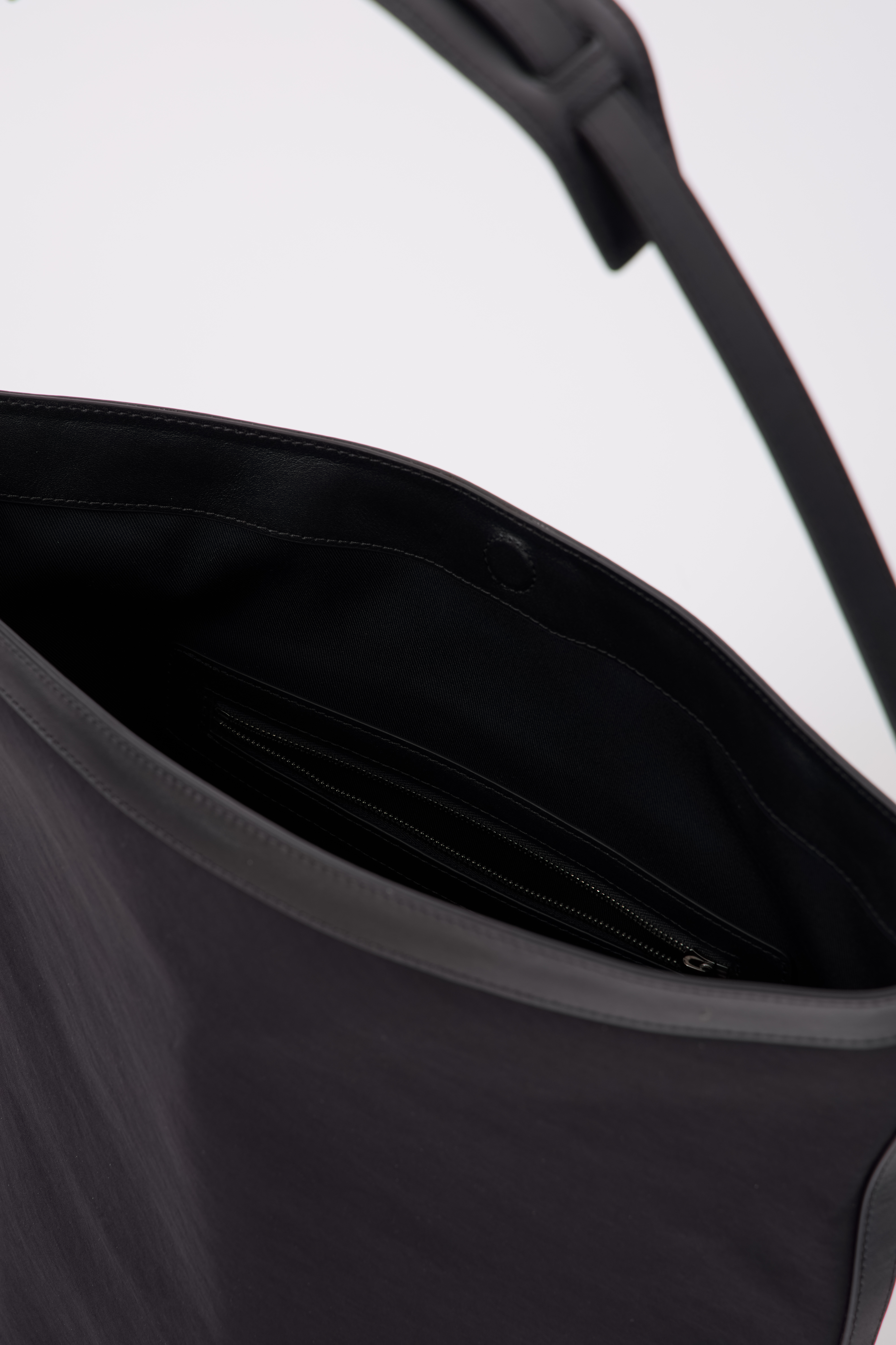[2차 재입고] trimming bag (New) black