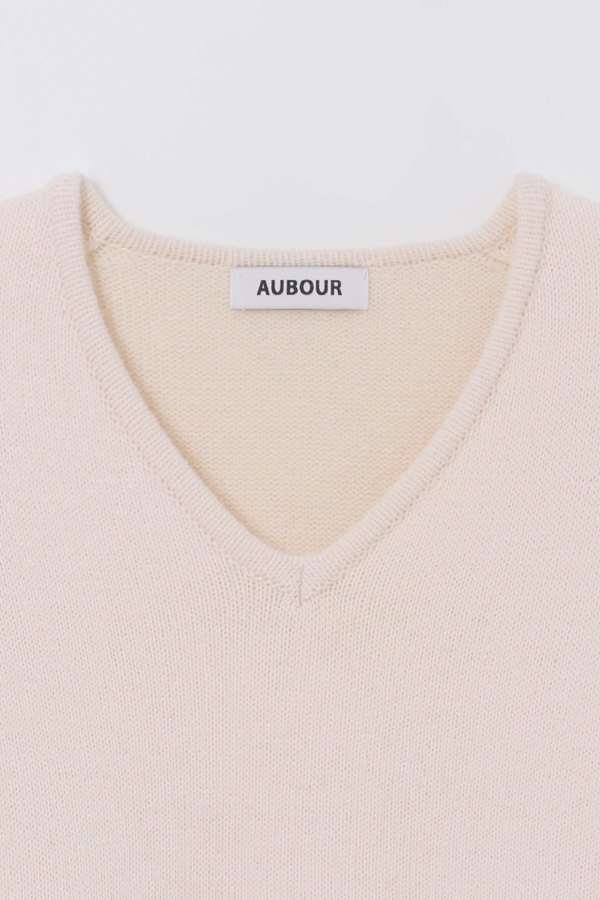 pipe v-neck knit (ivory)