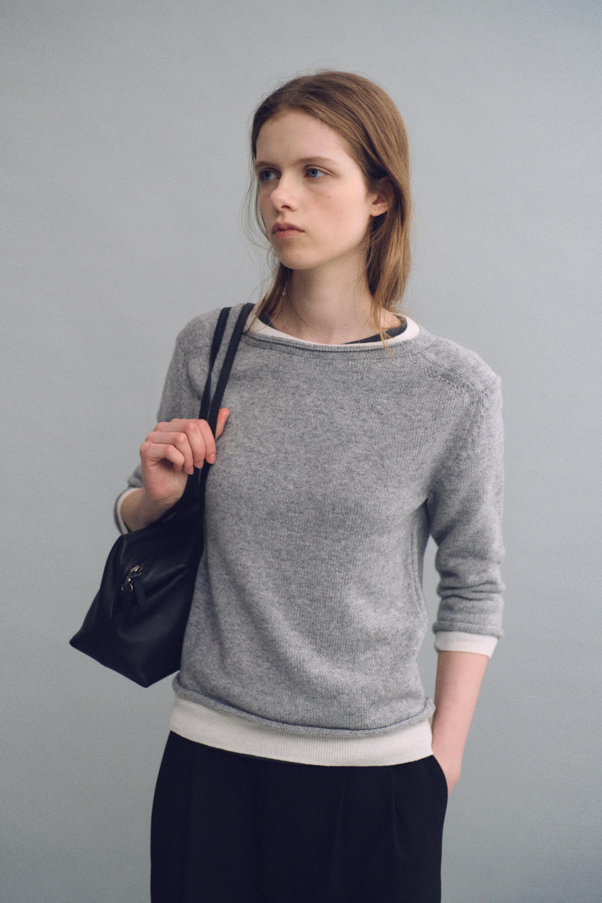 layered roll knit (light grey)