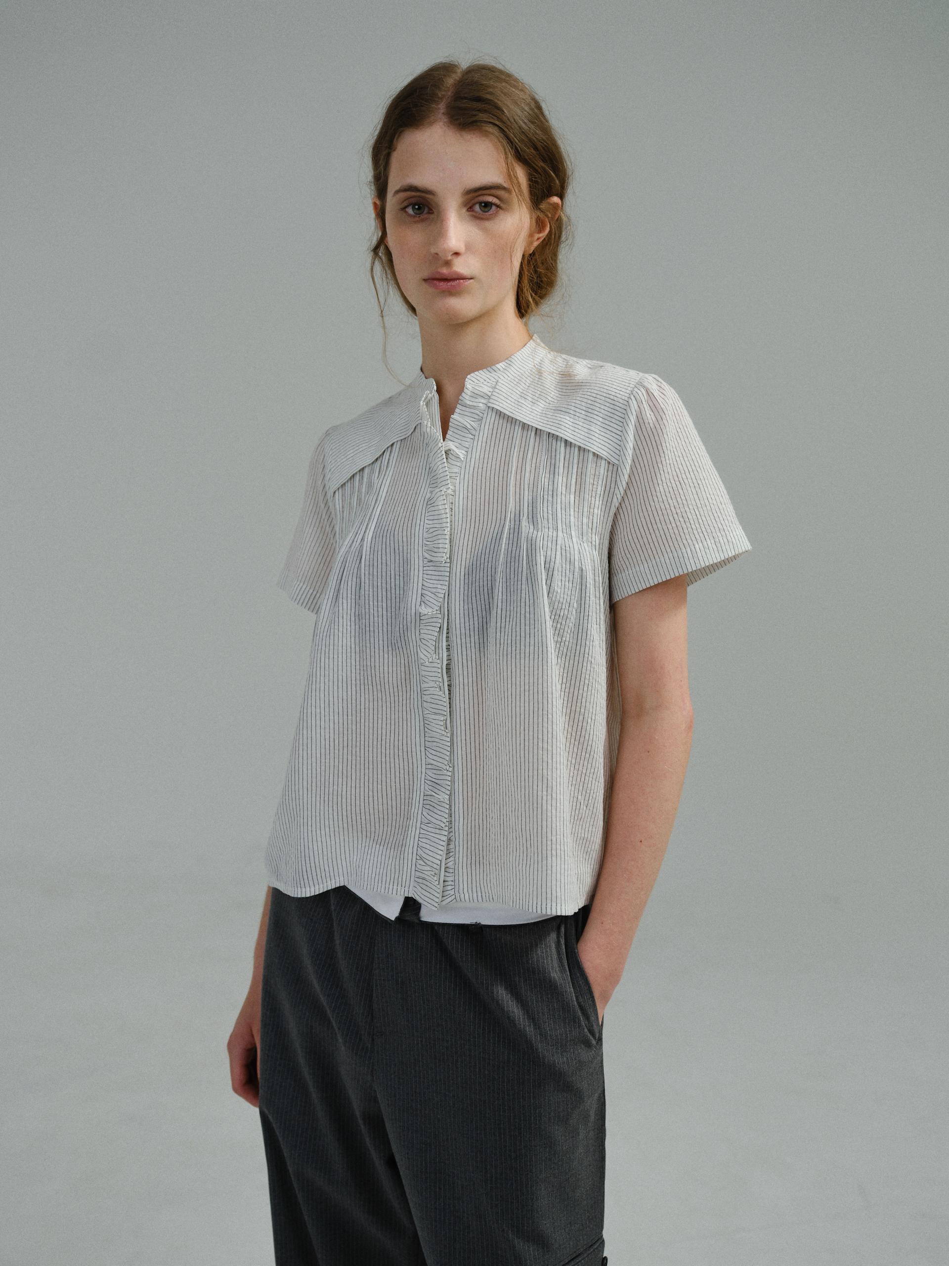frill pintuck blouse (stripe)