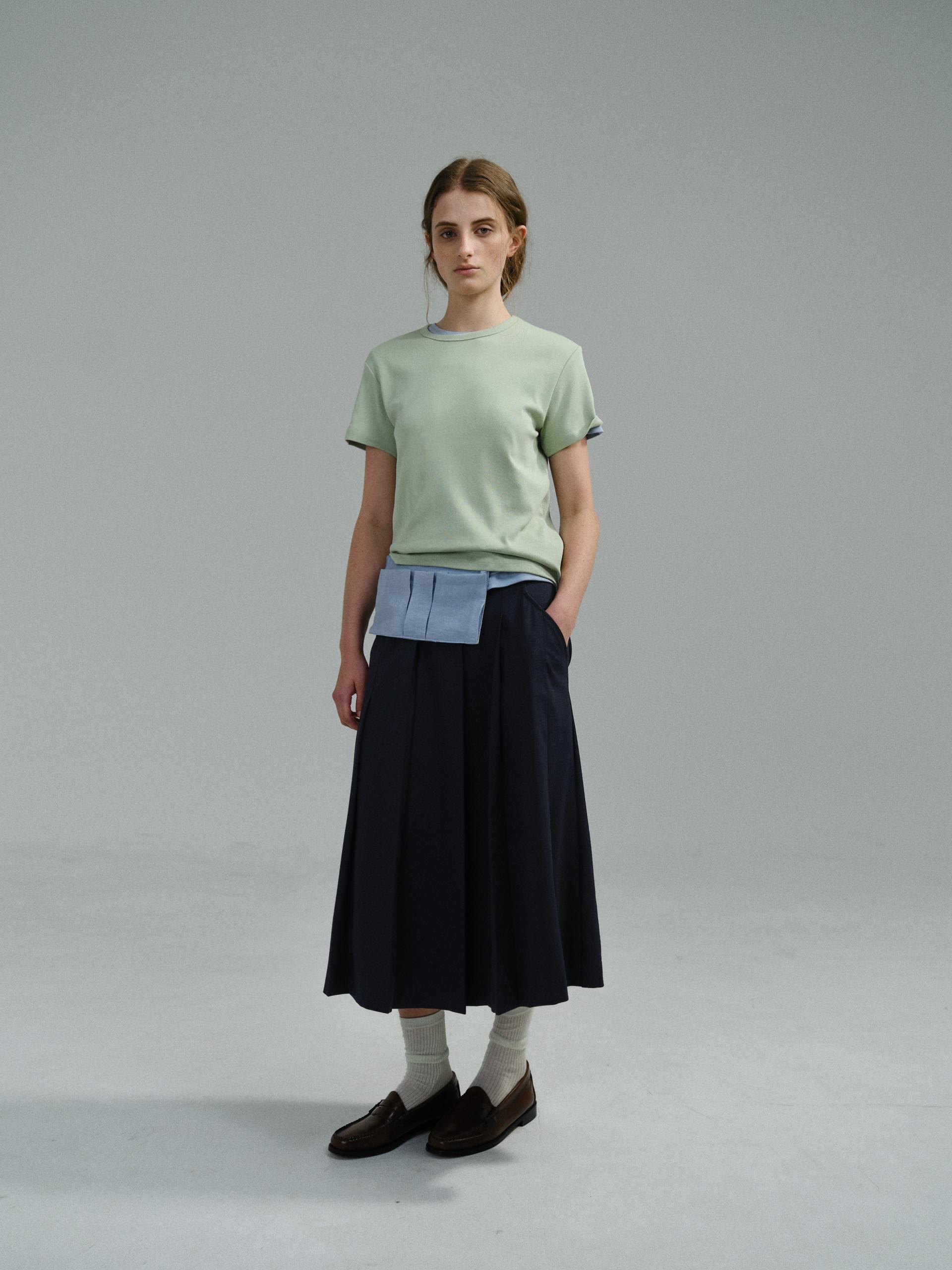 core t-shirt (sage green)
