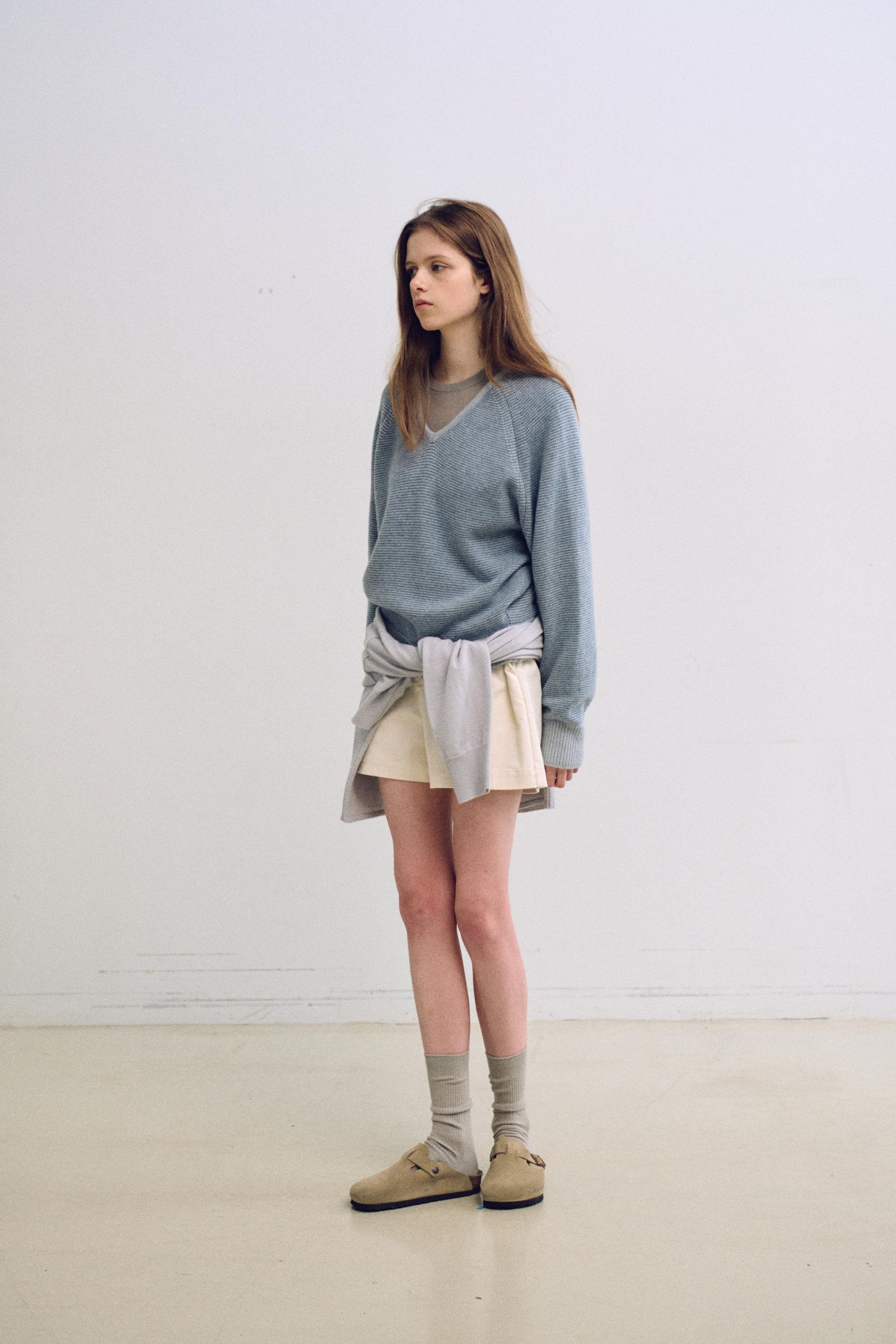 pipe v-neck knit (stripe sky blue)