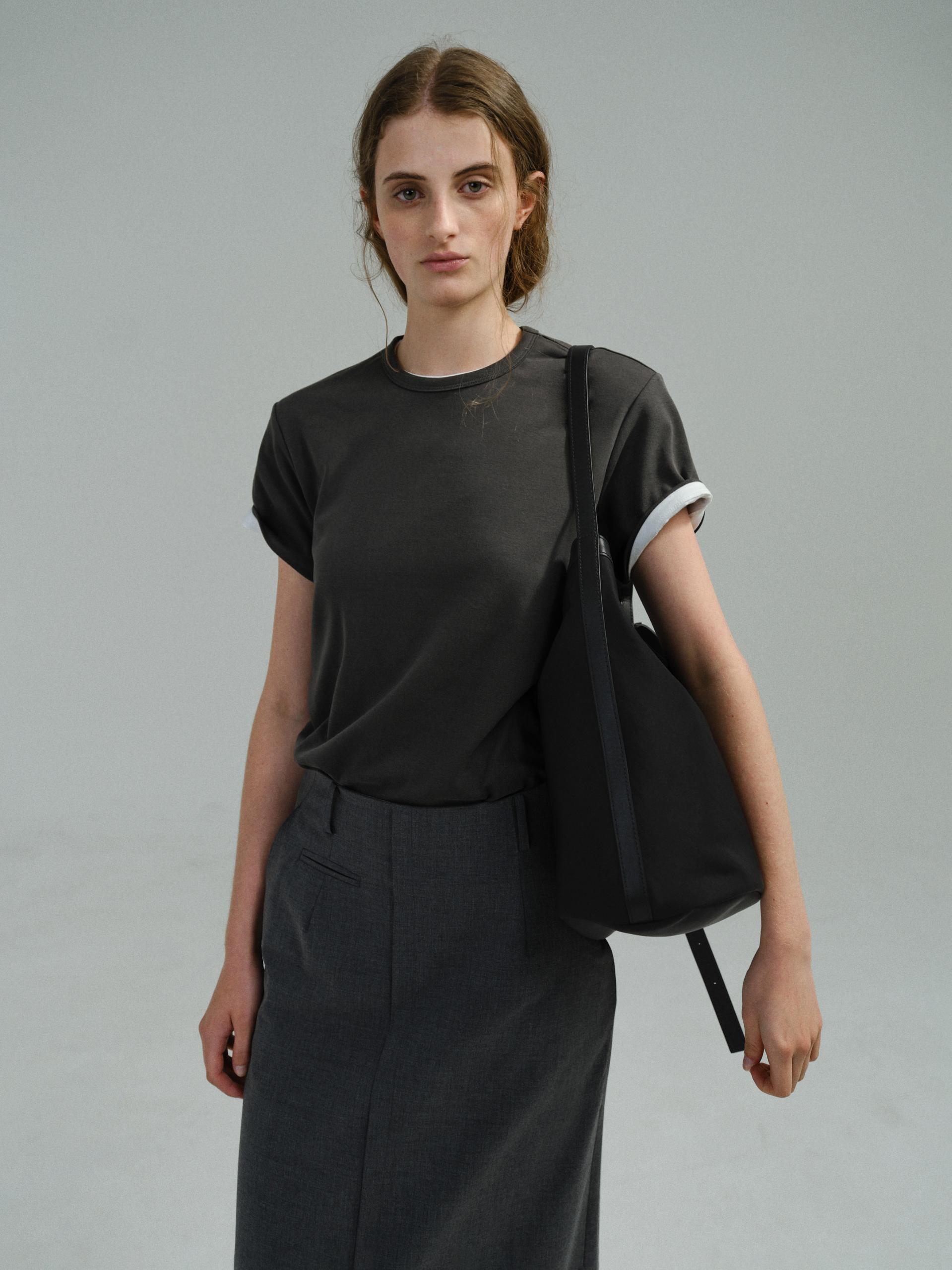 core t-shirt (charcoal)