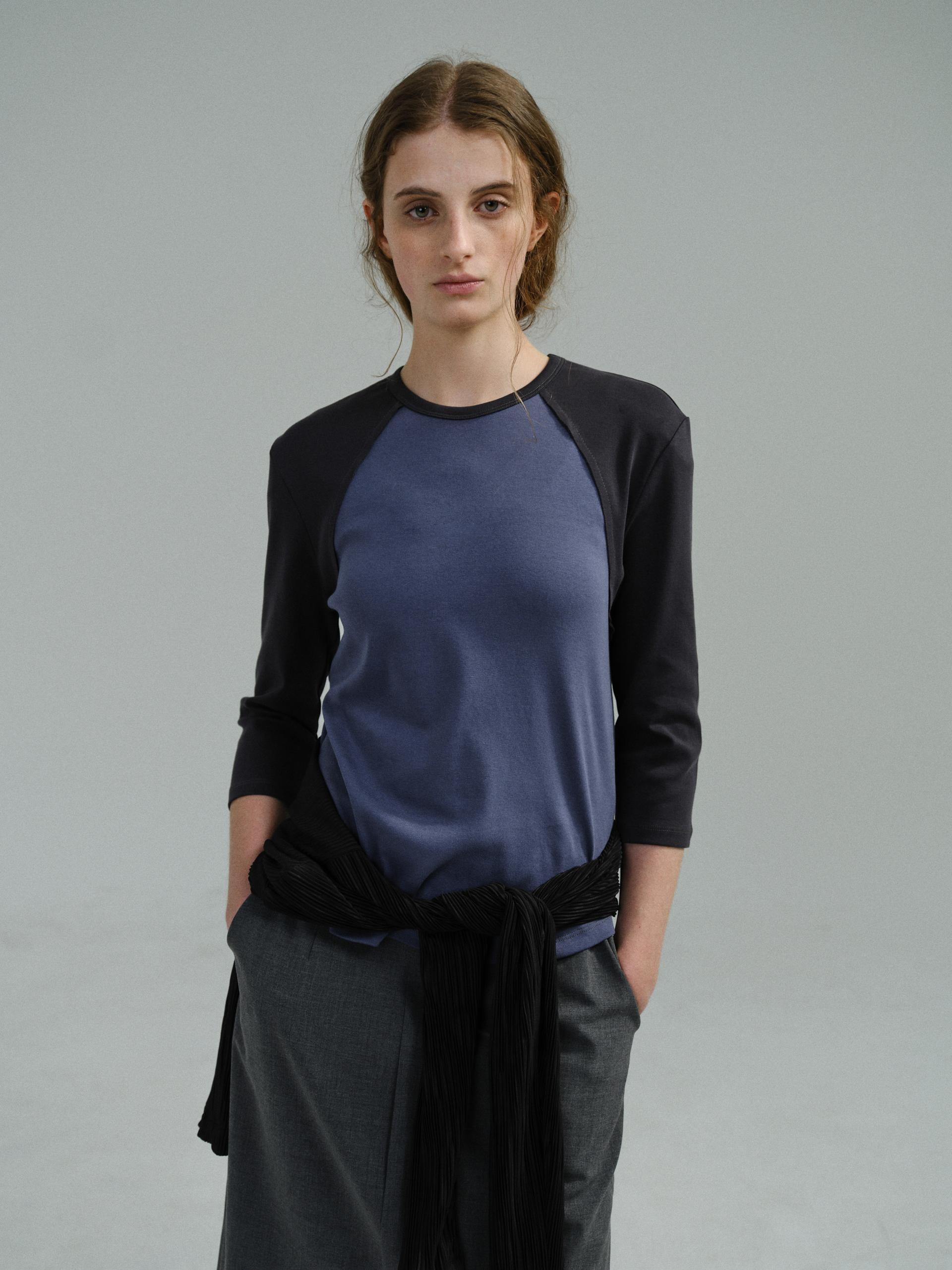 레글런 티셔츠 (charcoal navy)