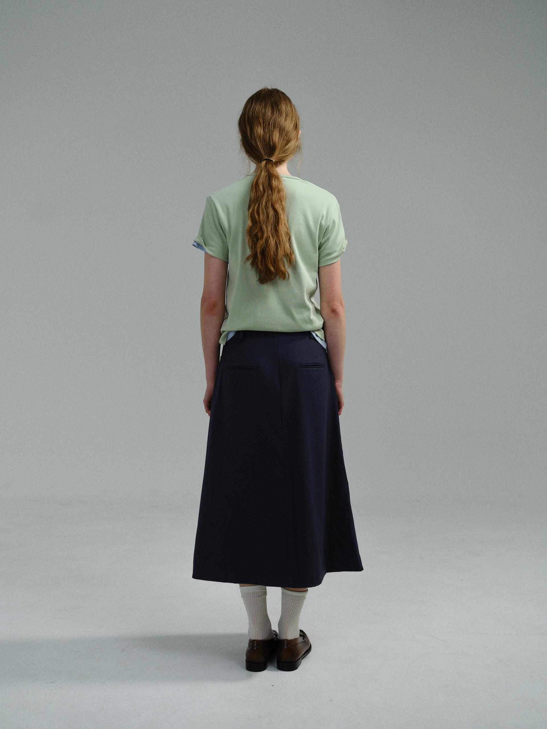 core t-shirt (sage green)