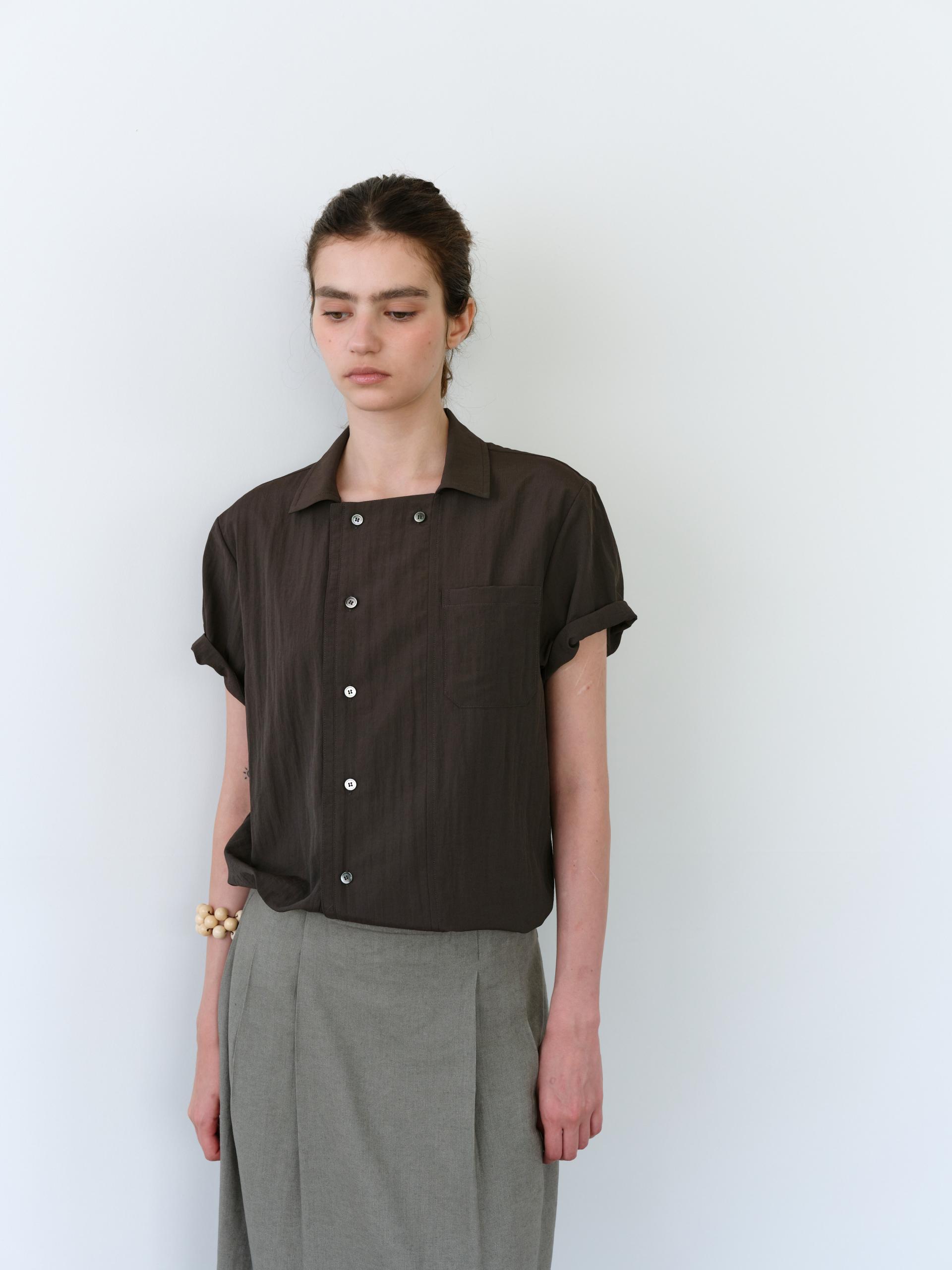 overlap half shirt (brown)