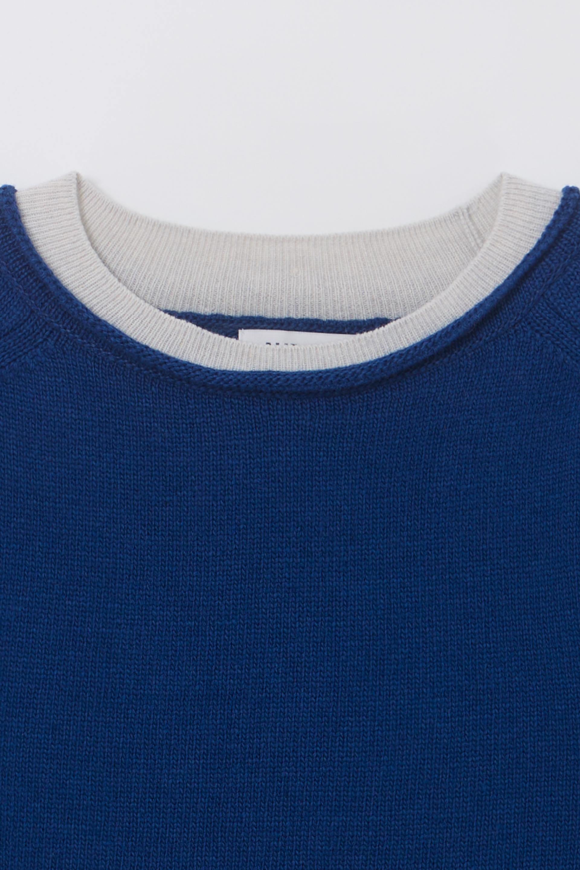 layered roll knit (blue)