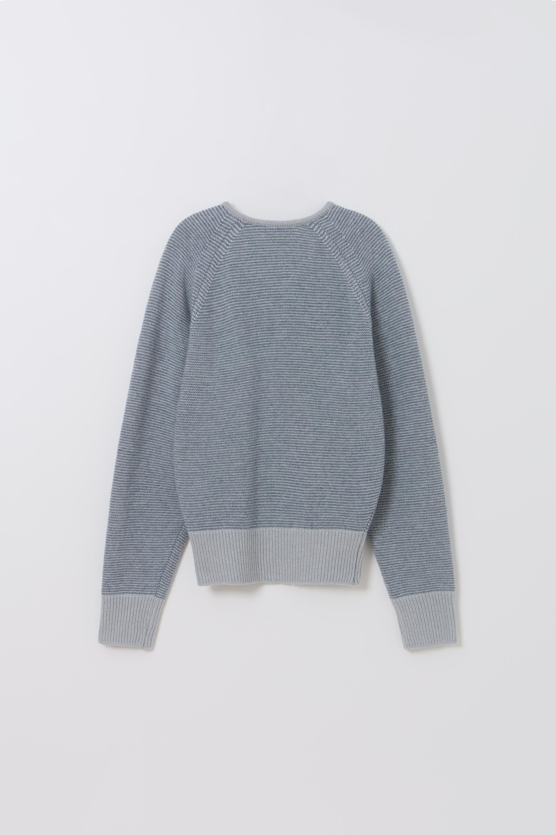 [2차 재입고] pipe v-neck knit (stripe sky blue)
