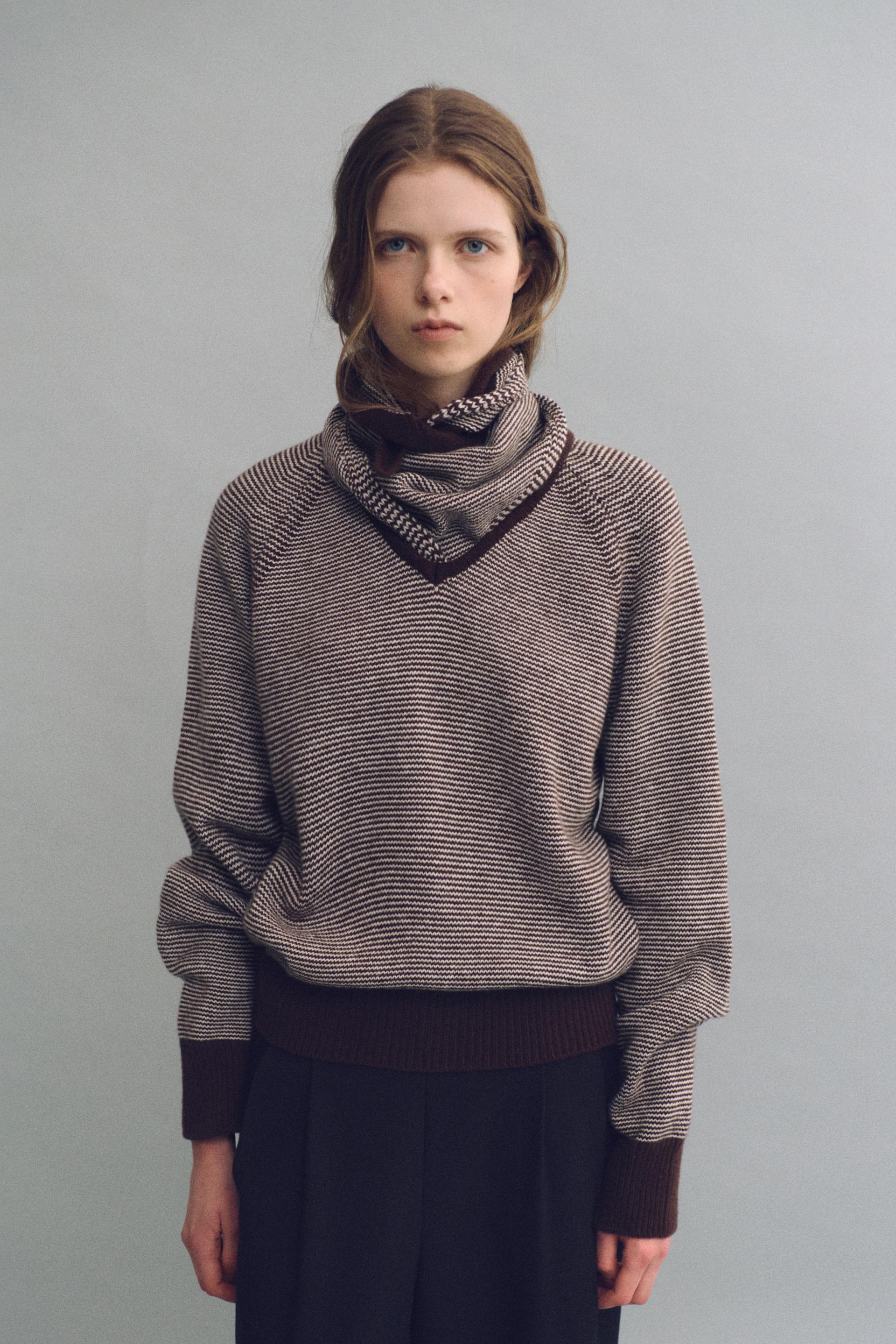pipe v-neck knit (stripe brown)