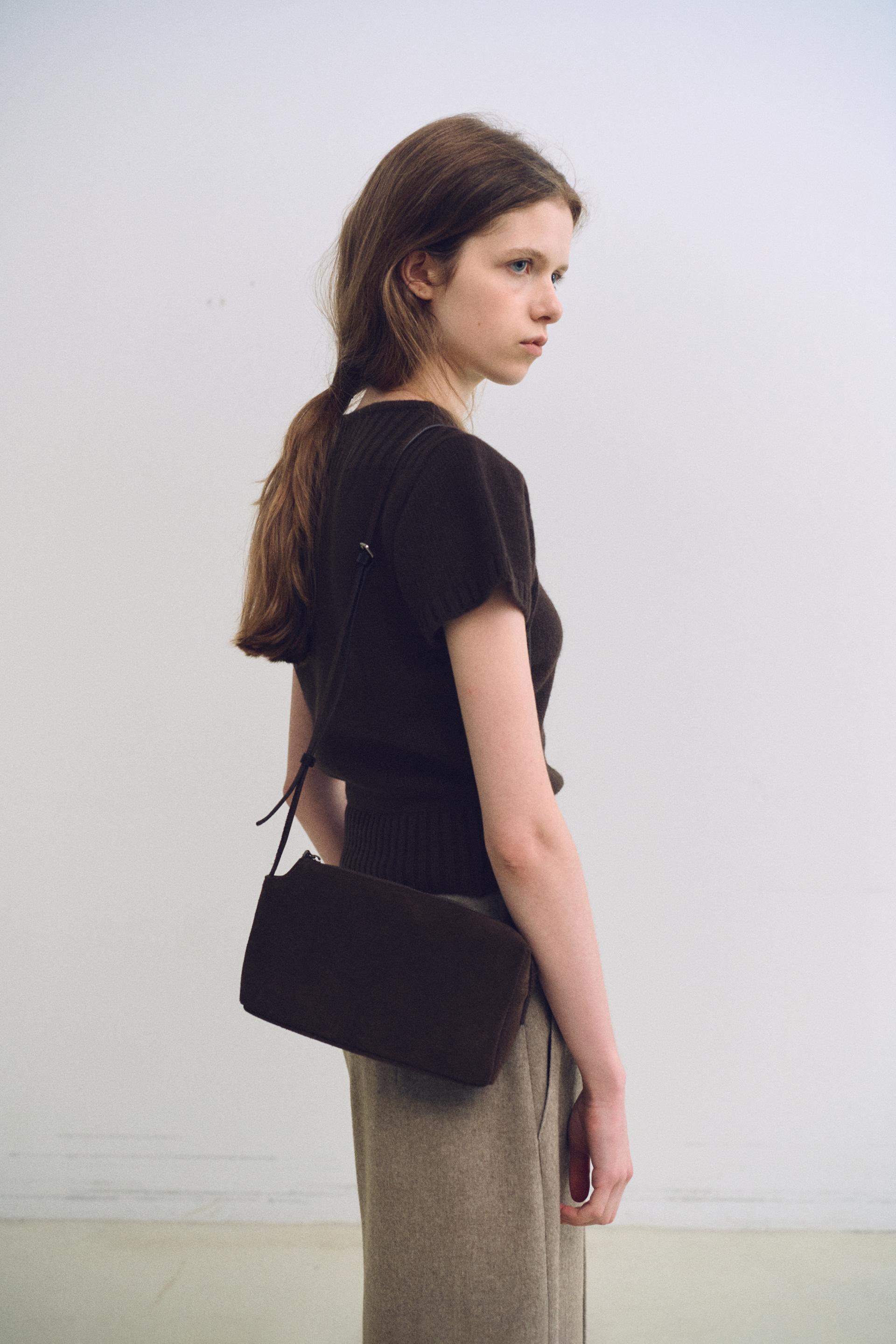 [4차 재입고 9/11 순차배송] boat-neck half knit (dark brown)