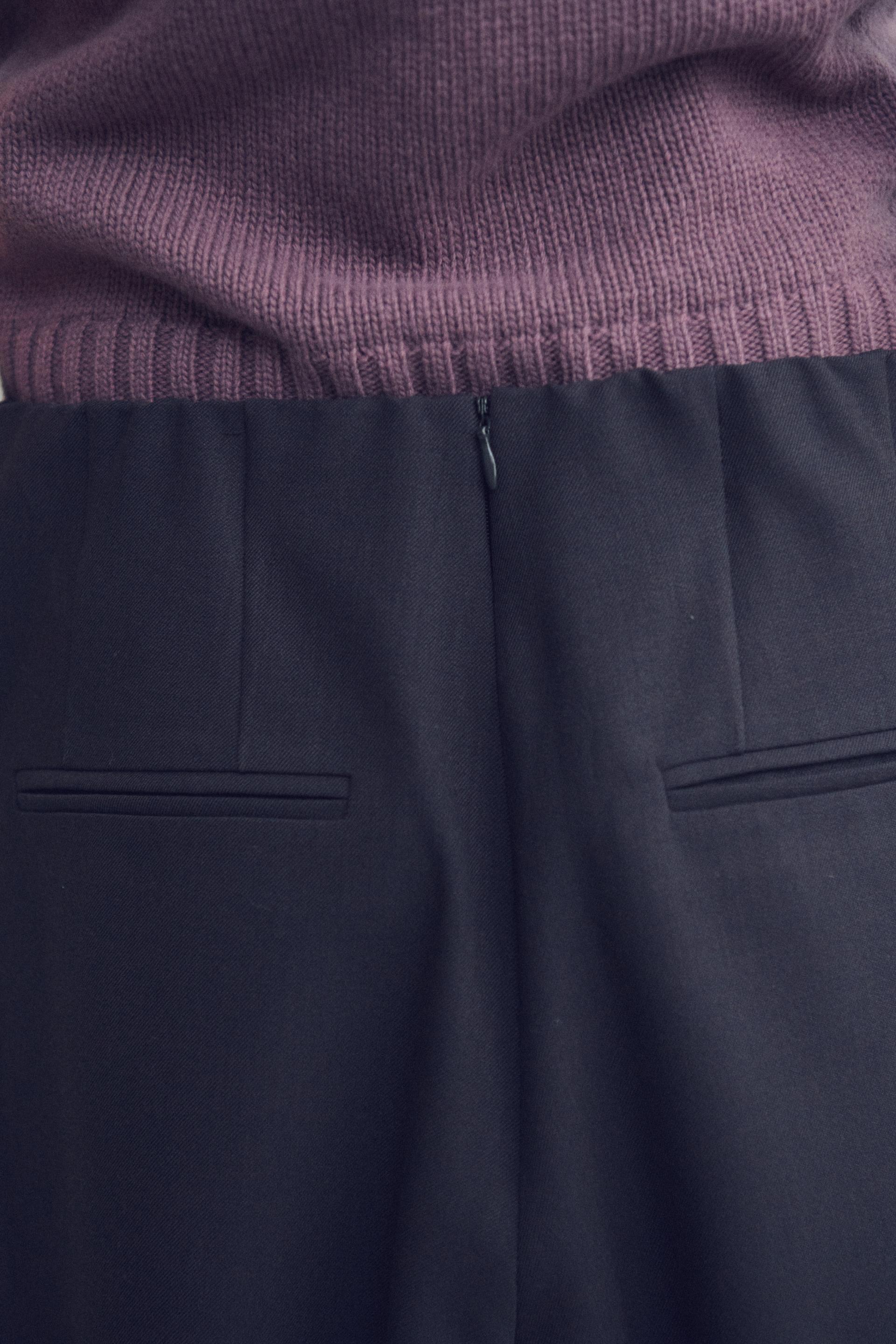 tuck ease slacks (charcoal)